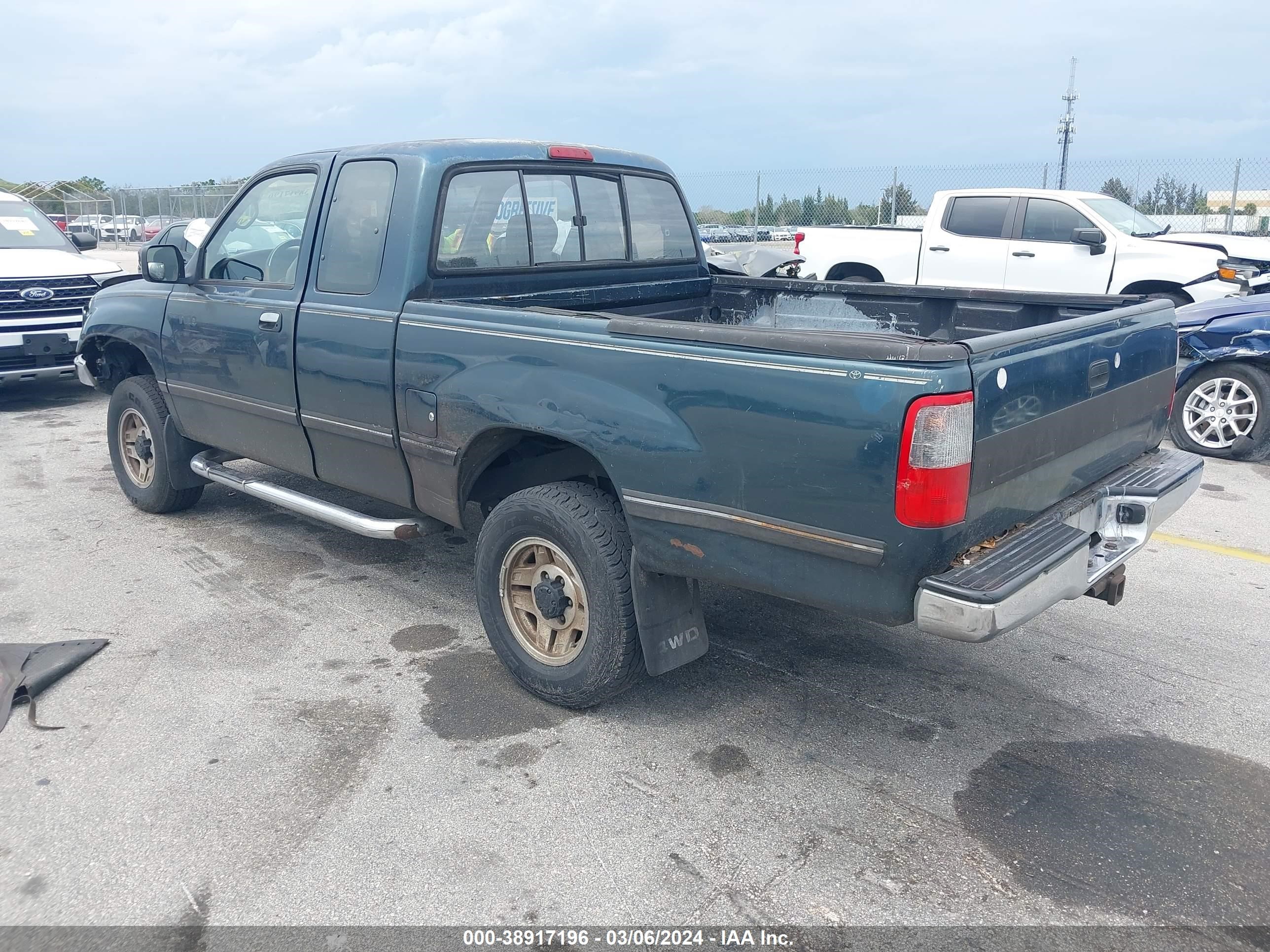 Photo 2 VIN: JT4VD22F5S0015006 - TOYOTA T100 