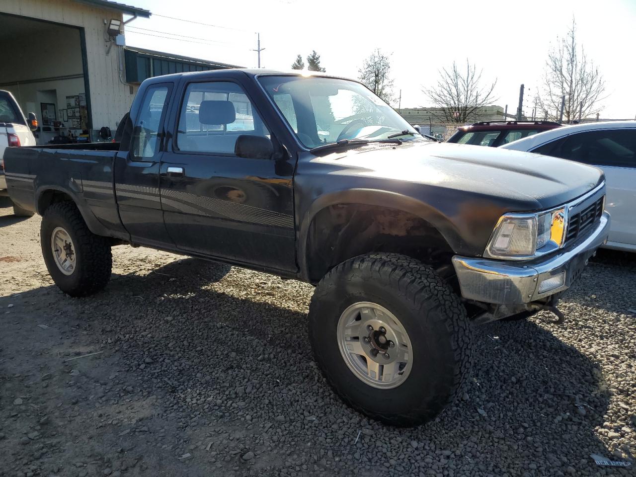 Photo 3 VIN: JT4VN13D1M5061832 - TOYOTA PICKUP 