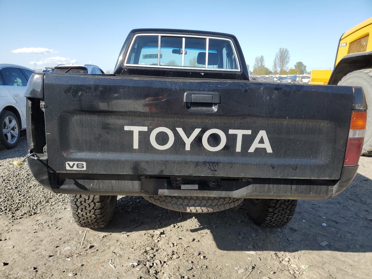 Photo 5 VIN: JT4VN13D1M5061832 - TOYOTA PICKUP 