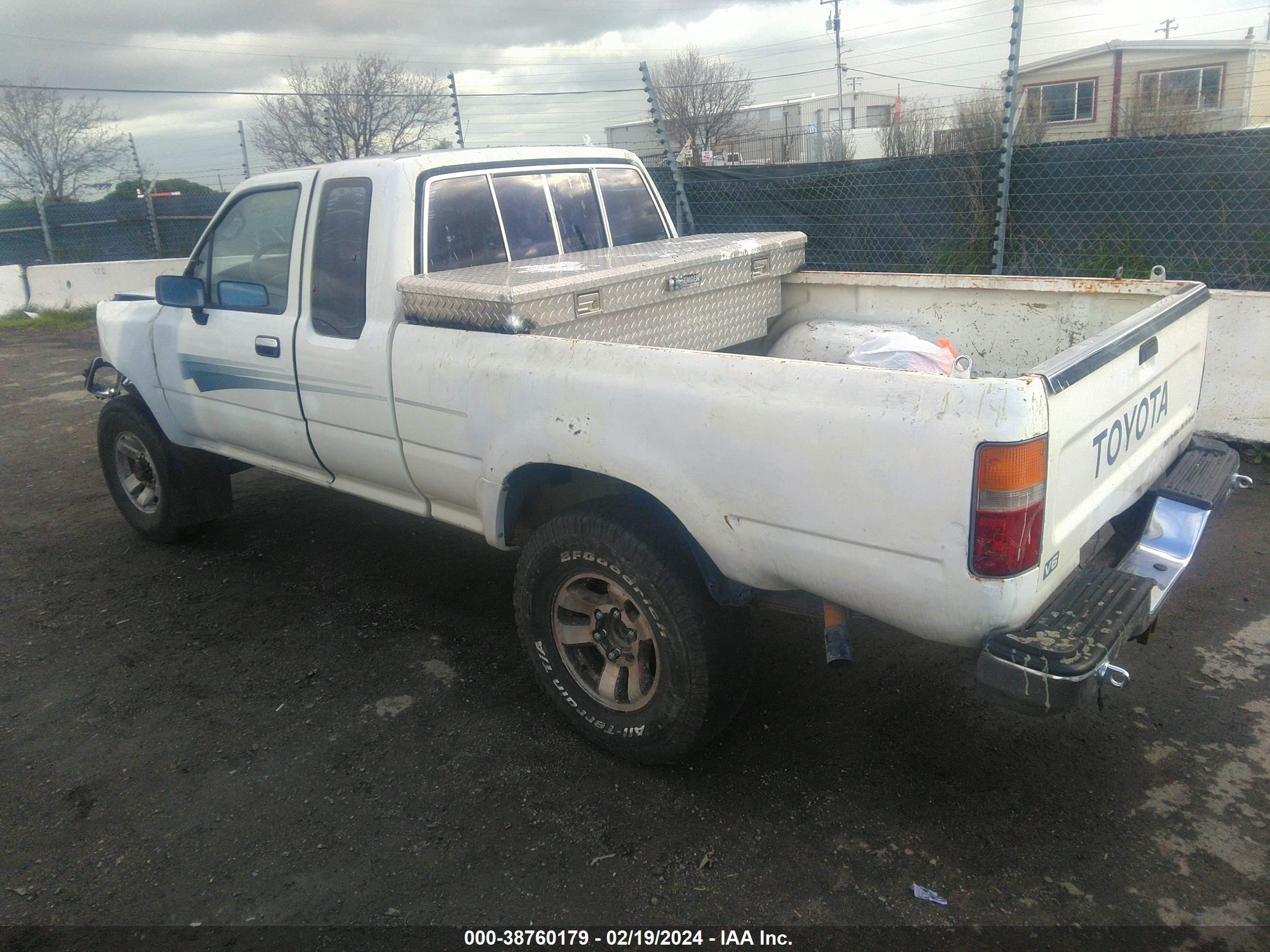 Photo 2 VIN: JT4VN13D1N5073559 - TOYOTA PICKUP 