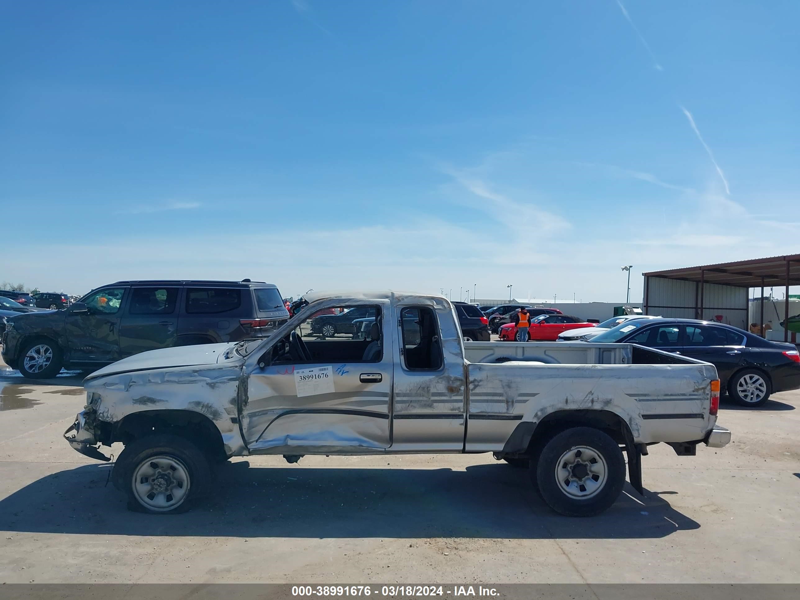 Photo 12 VIN: JT4VN13D5M5068671 - TOYOTA PICKUP 