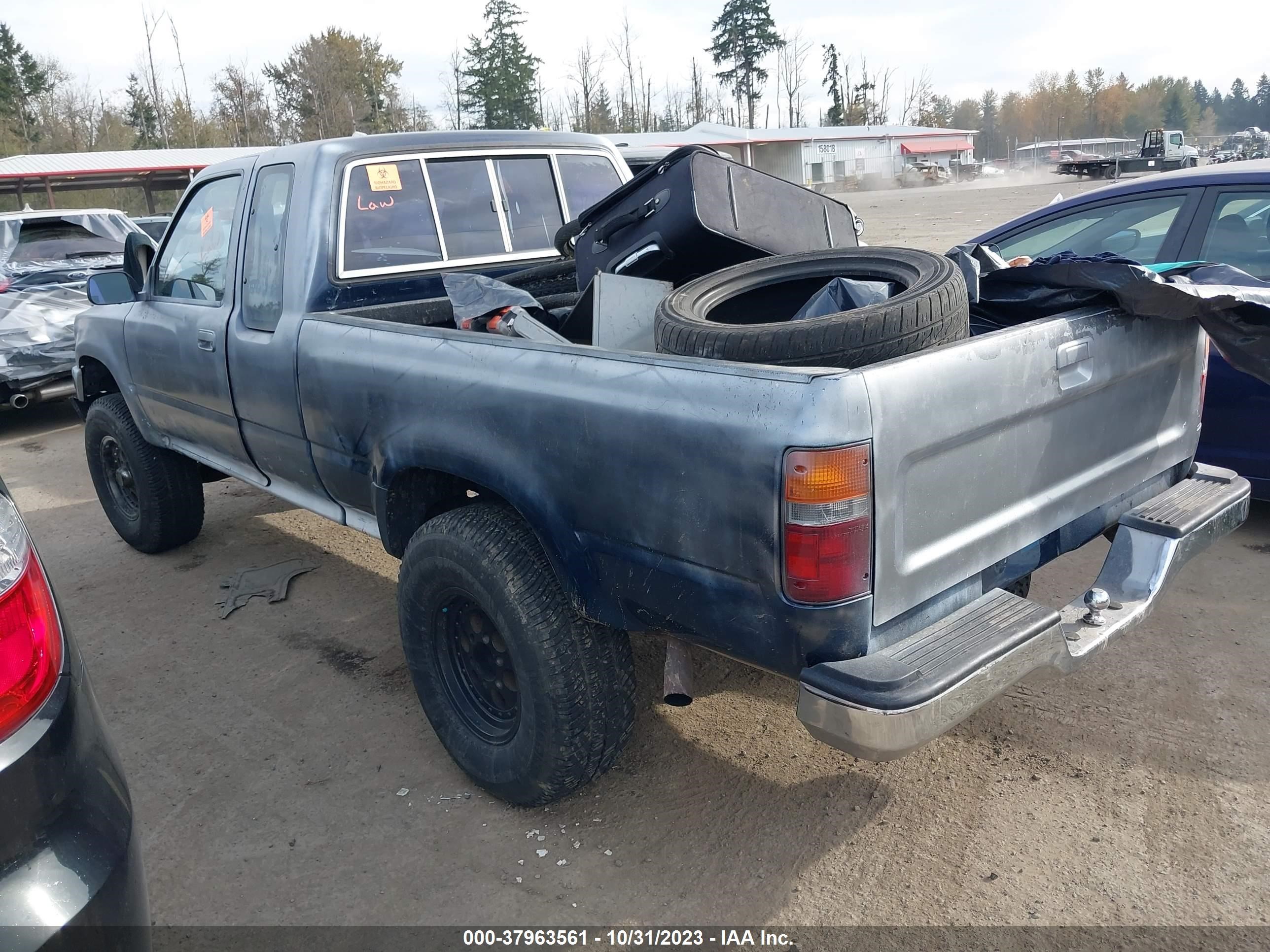 Photo 2 VIN: JT4VN13G4N5076014 - TOYOTA PICKUP 