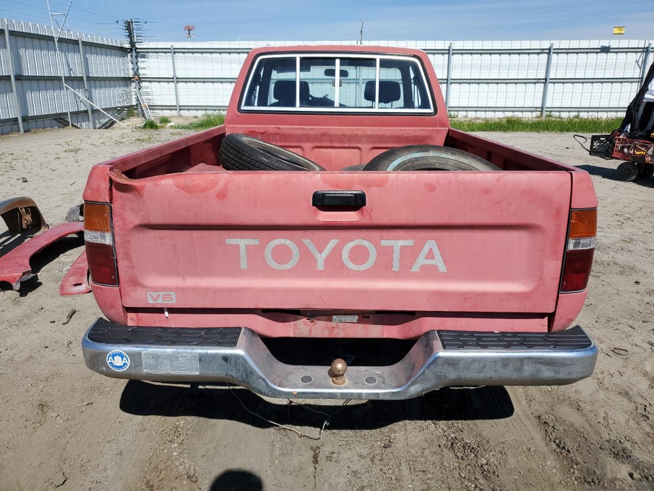 Photo 5 VIN: JT4VN93D1N5027728 - TOYOTA PICKUP 