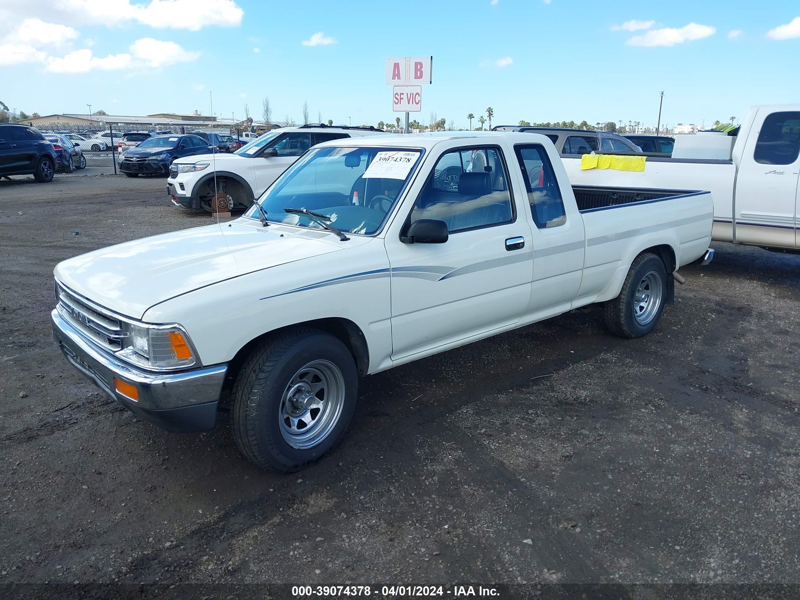 Photo 1 VIN: JT4VN93D7M5017669 - TOYOTA PICKUP 