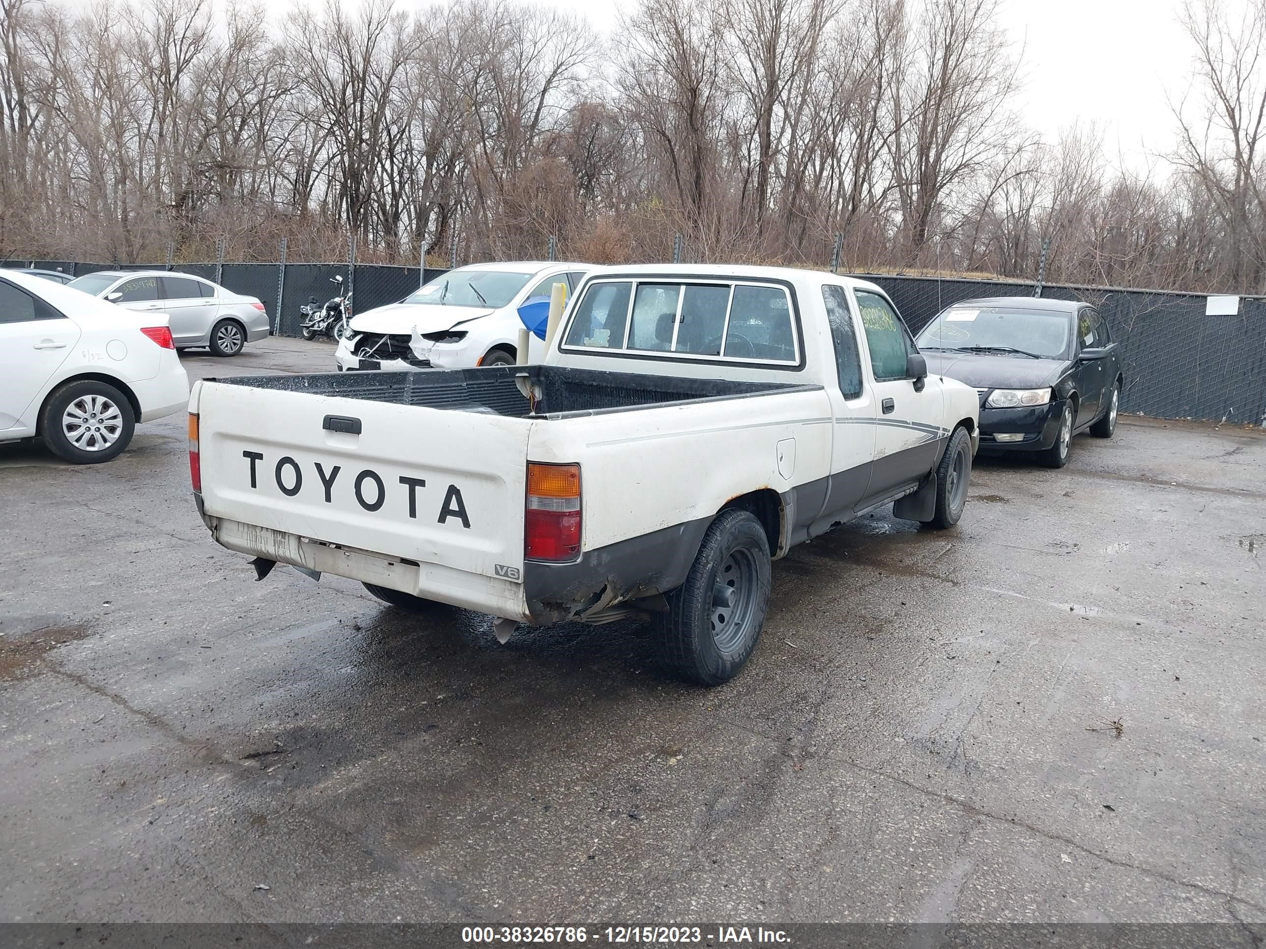 Photo 3 VIN: JT4VN93DXN5026254 - TOYOTA PICKUP 