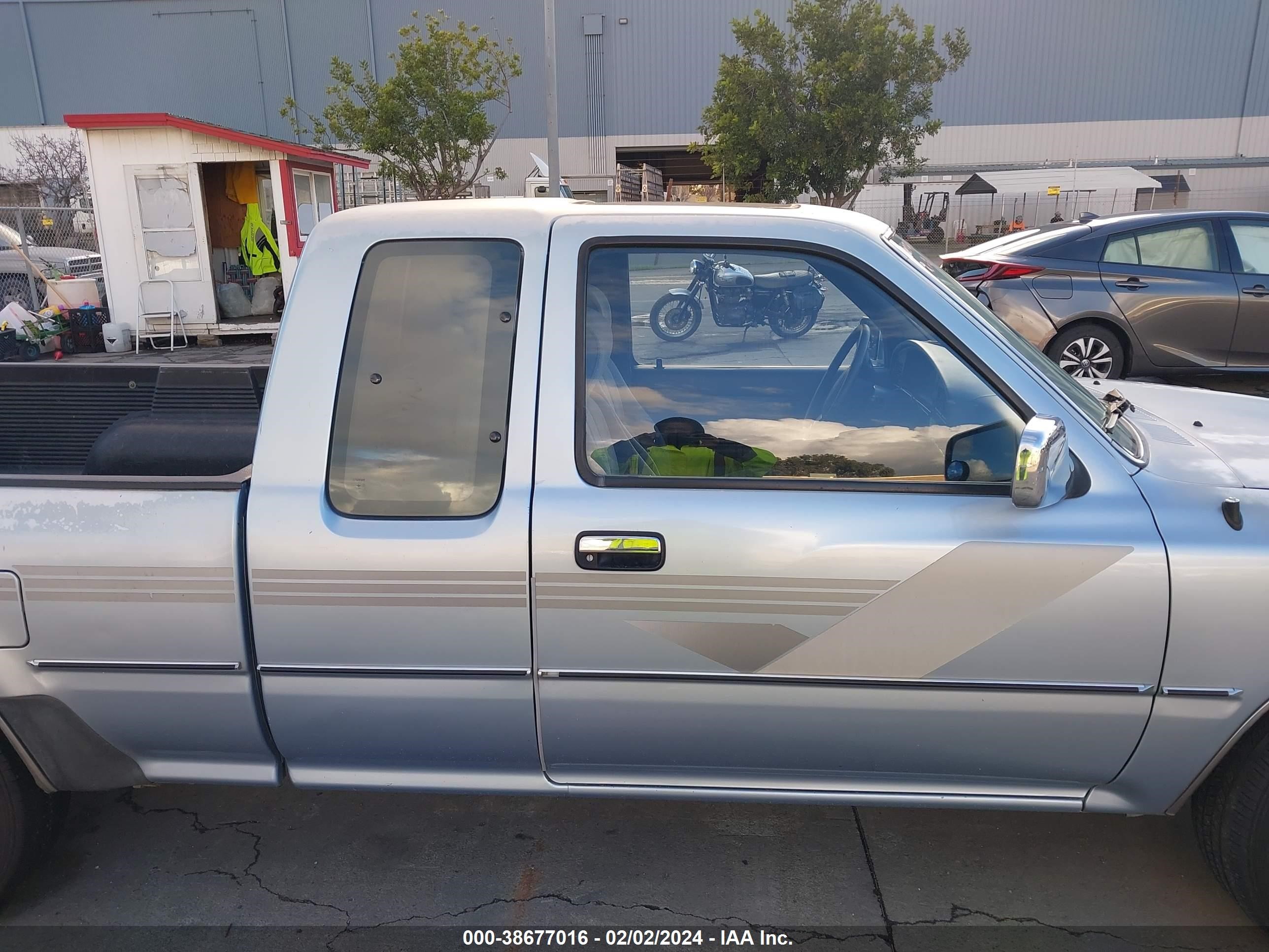 Photo 13 VIN: JT4VN93G2L5016437 - TOYOTA PICKUP 