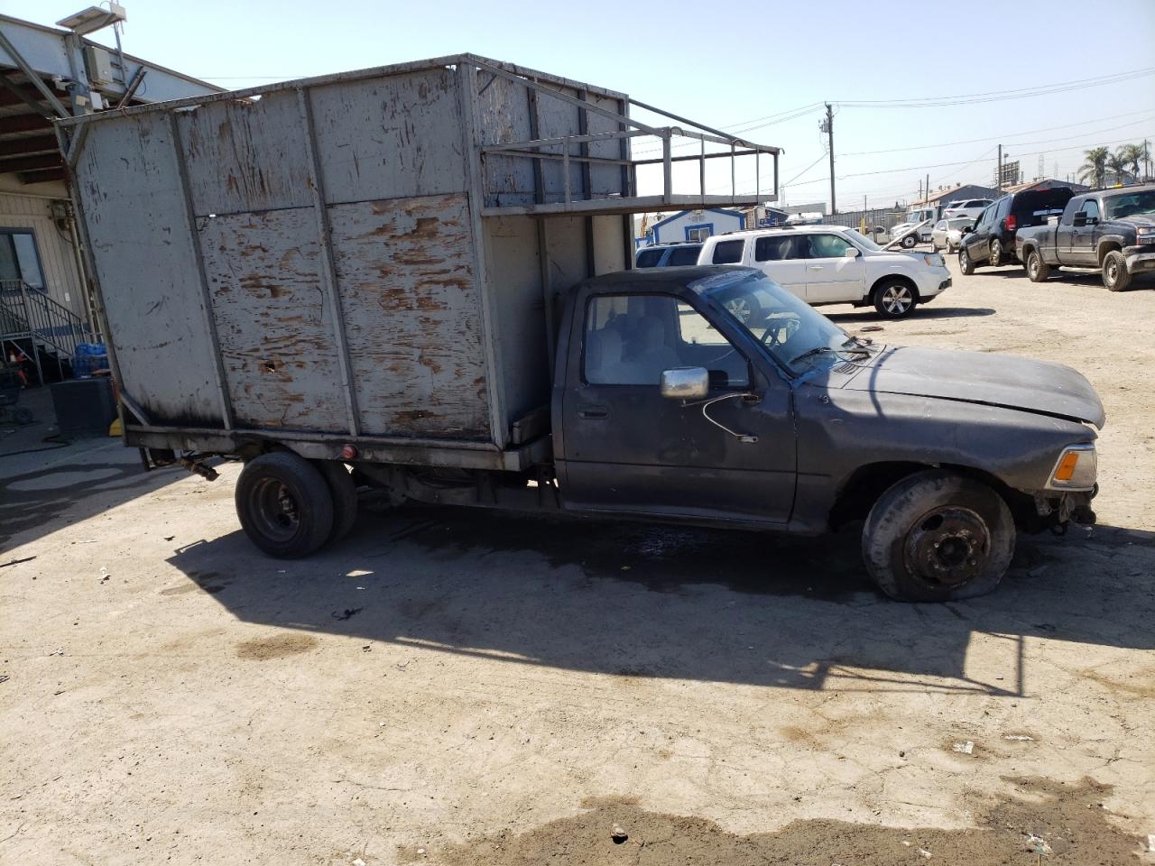 Photo 3 VIN: JT5VN94T8K0000634 - TOYOTA PICKUP 