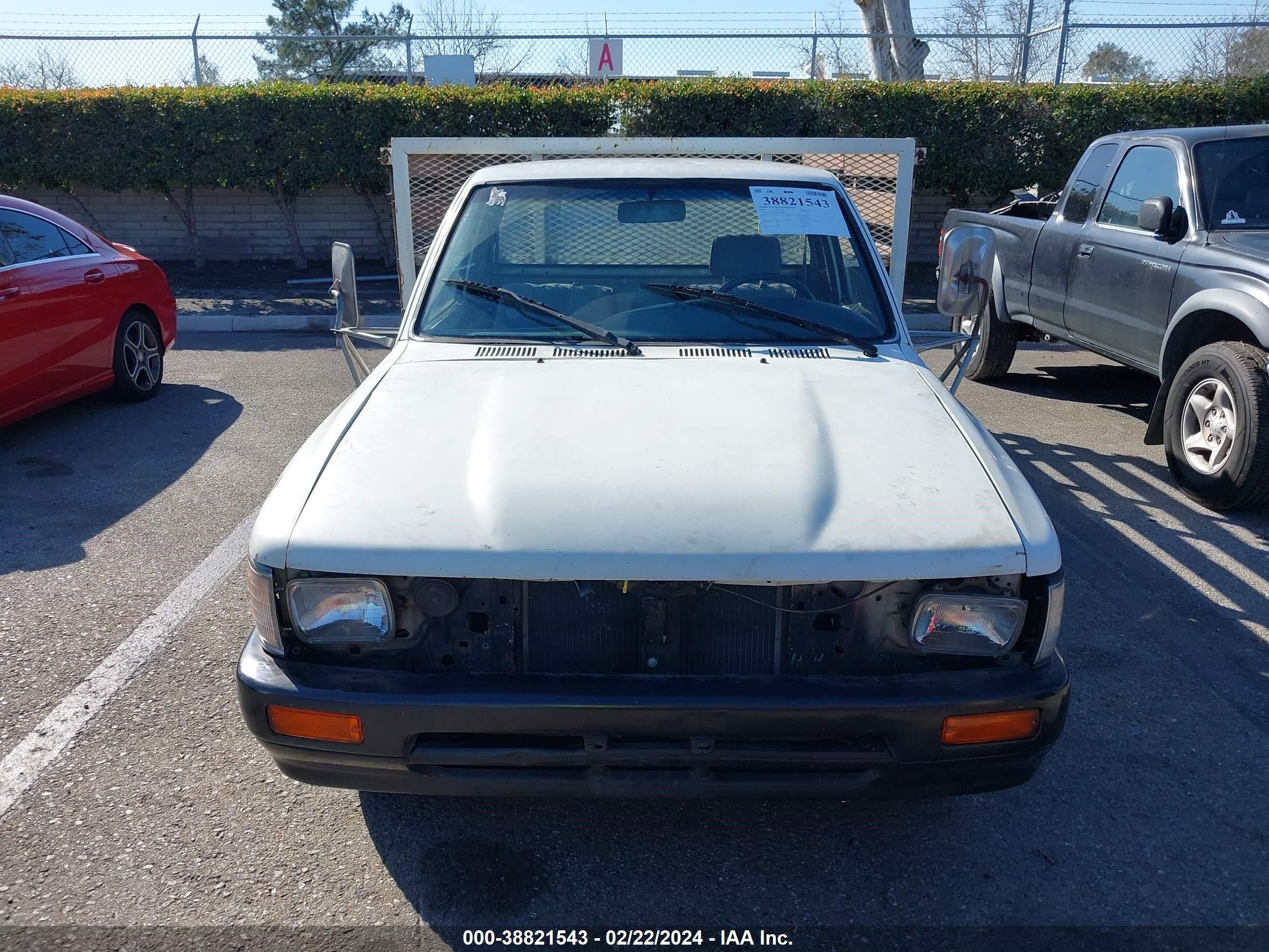 Photo 11 VIN: JT5VN94T9N0026101 - TOYOTA PICKUP 