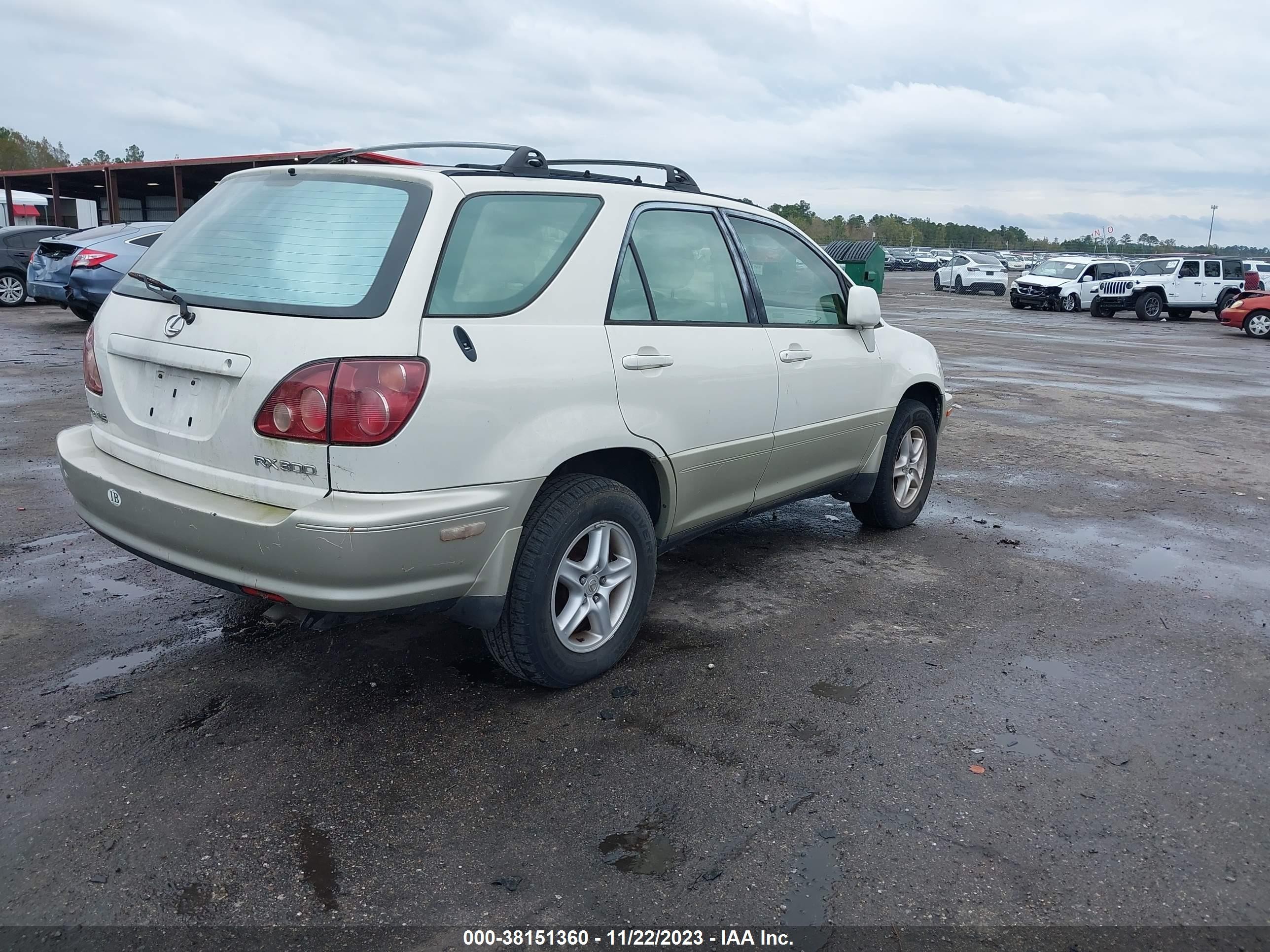 Photo 3 VIN: JT6GF10U2X0024954 - LEXUS RX 