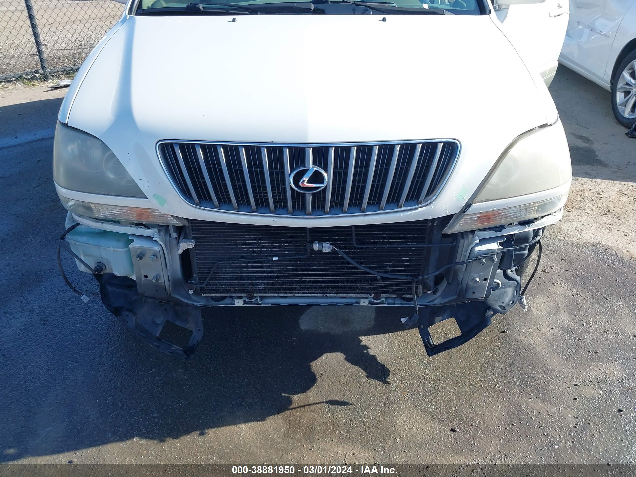 Photo 5 VIN: JT6GF10U3Y0070892 - LEXUS RX 