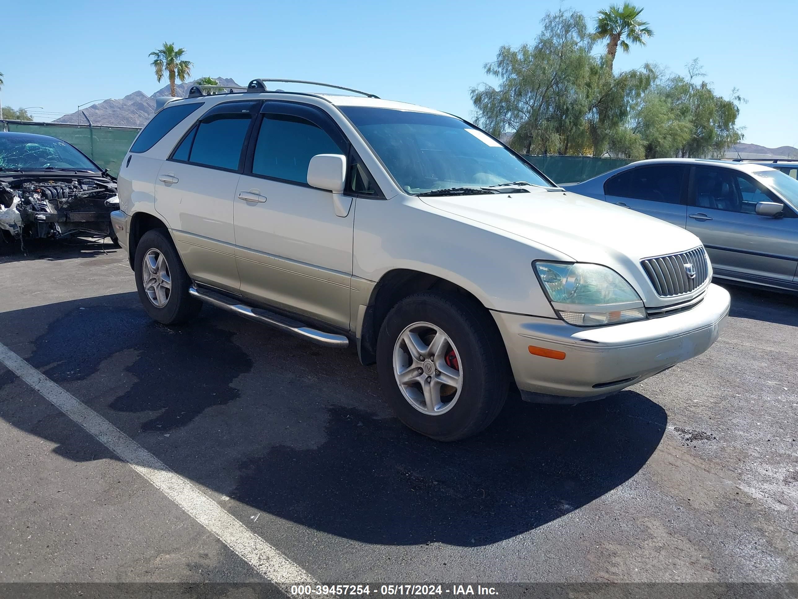 Photo 0 VIN: JT6HF10U0X0050702 - LEXUS RX 