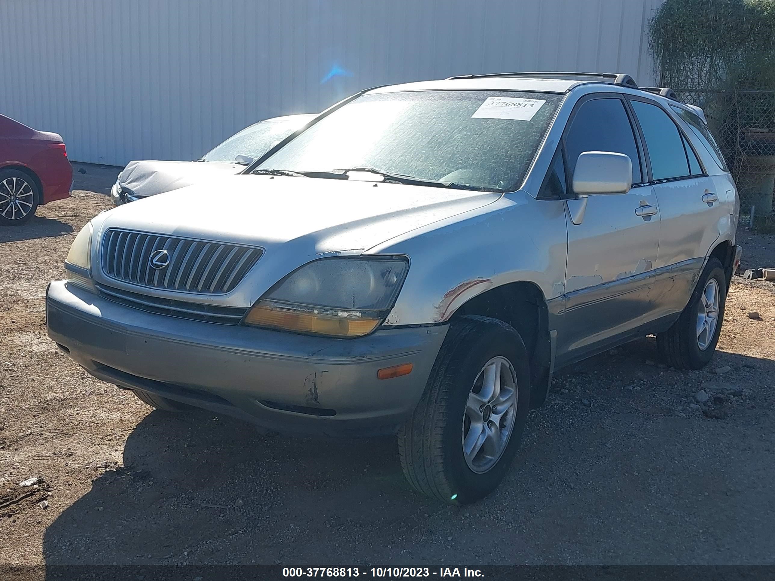 Photo 1 VIN: JT6HF10U8Y0156459 - LEXUS RX 