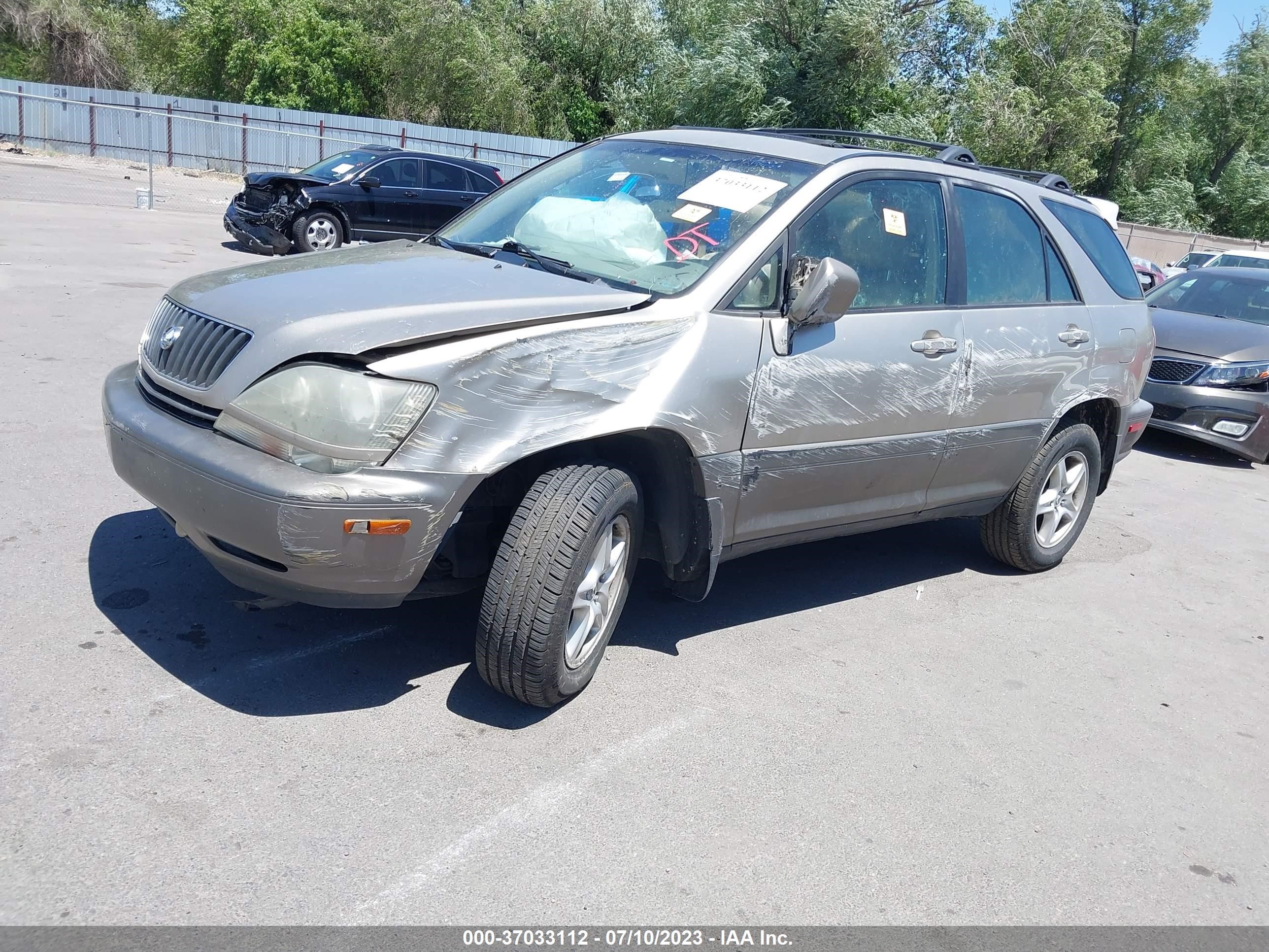 Photo 1 VIN: JT6HF10U9Y0144207 - LEXUS RX 