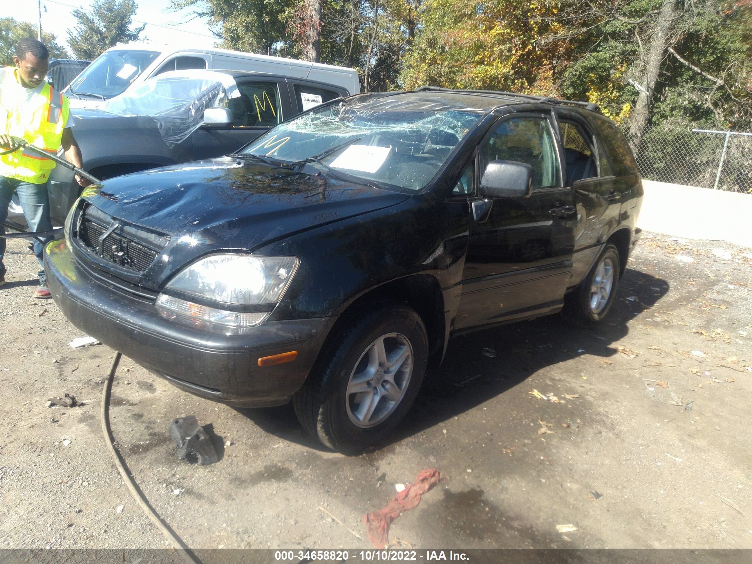 Photo 1 VIN: JT6HF10UXX0092309 - LEXUS RX 