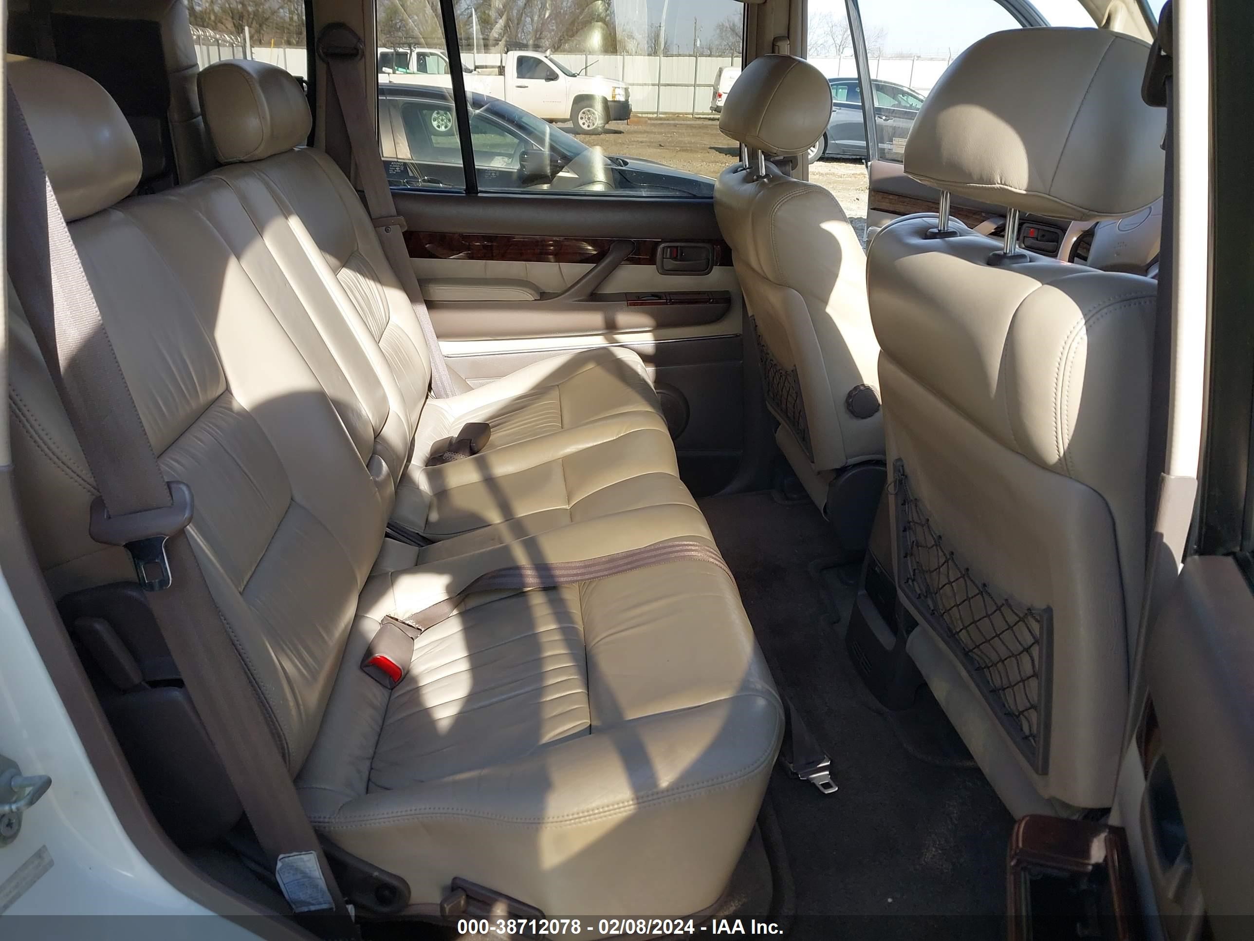 Photo 7 VIN: JT6HJ88J5V0178657 - LEXUS LX 