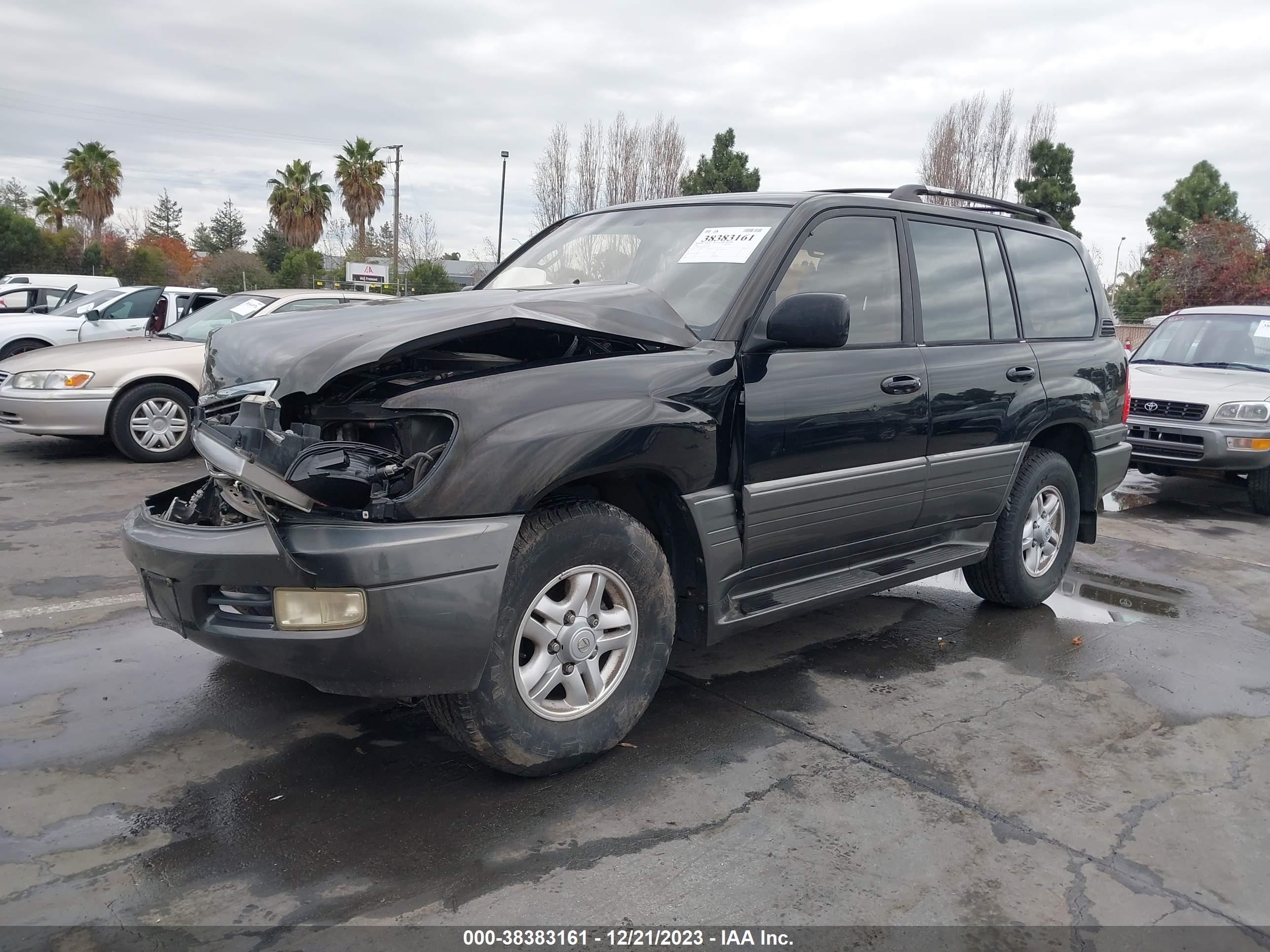 Photo 1 VIN: JT6HT00W0X0041387 - LEXUS LX 