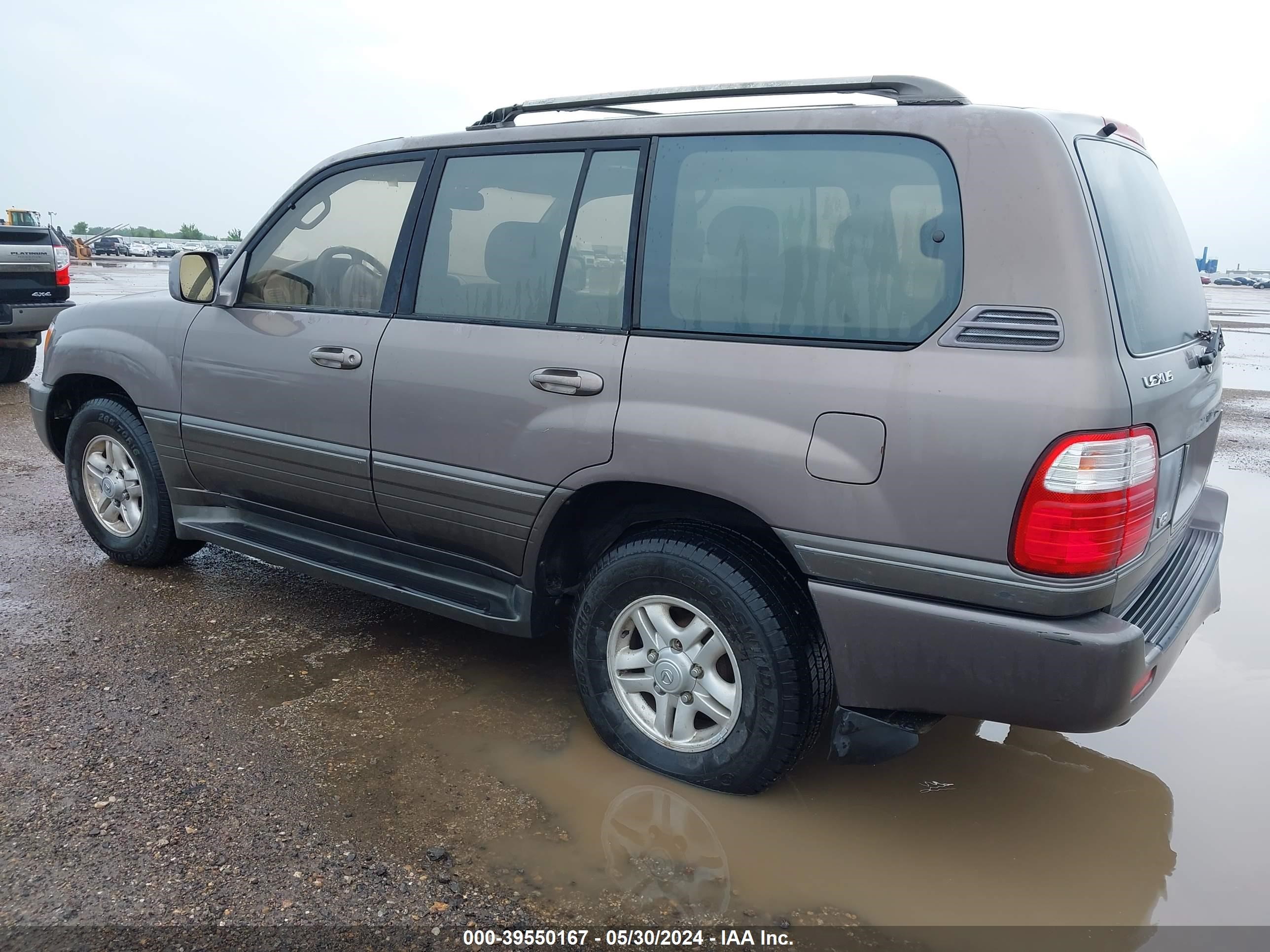 Photo 2 VIN: JT6HT00W0X0069285 - LEXUS LX 