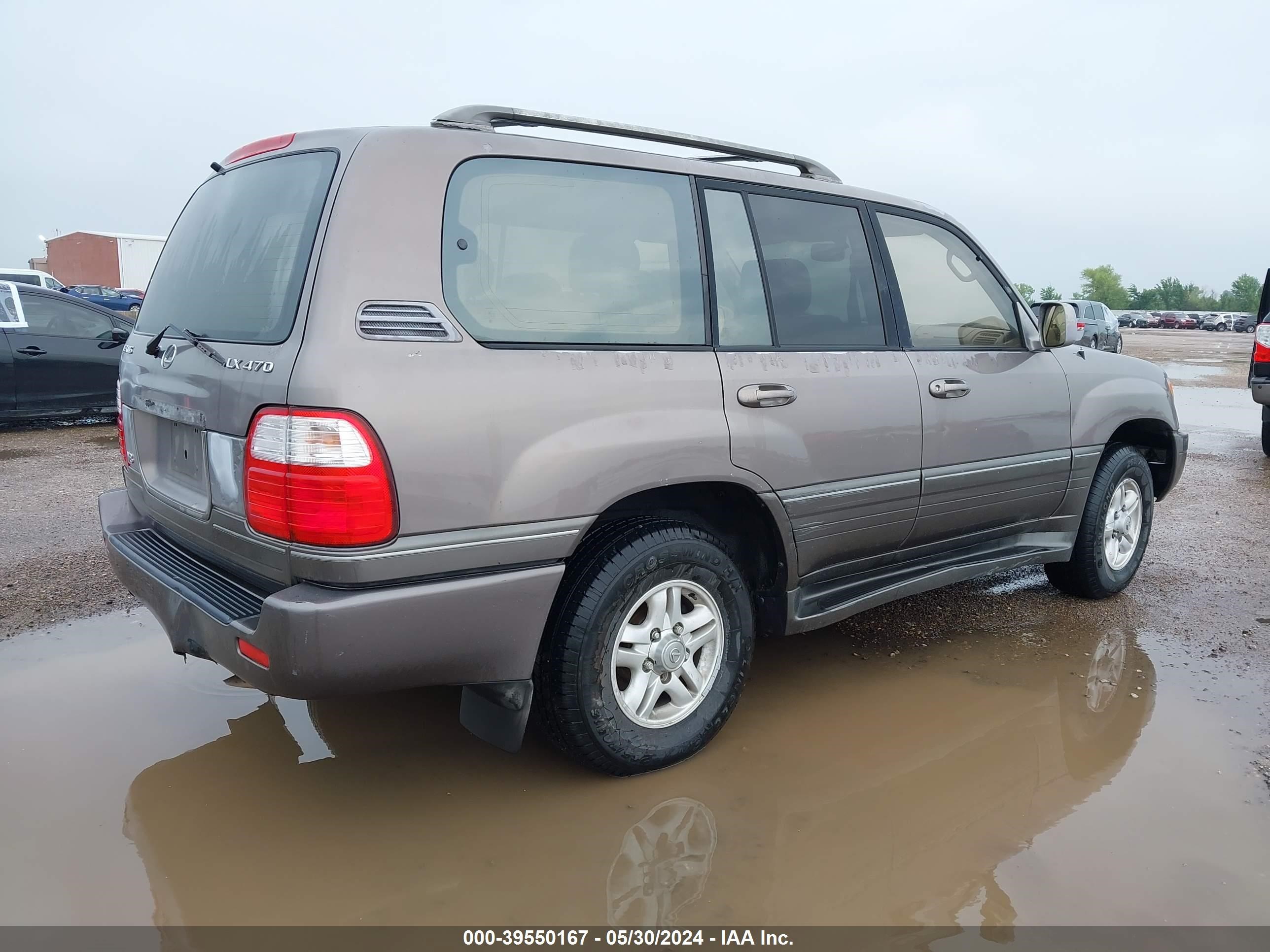 Photo 3 VIN: JT6HT00W0X0069285 - LEXUS LX 