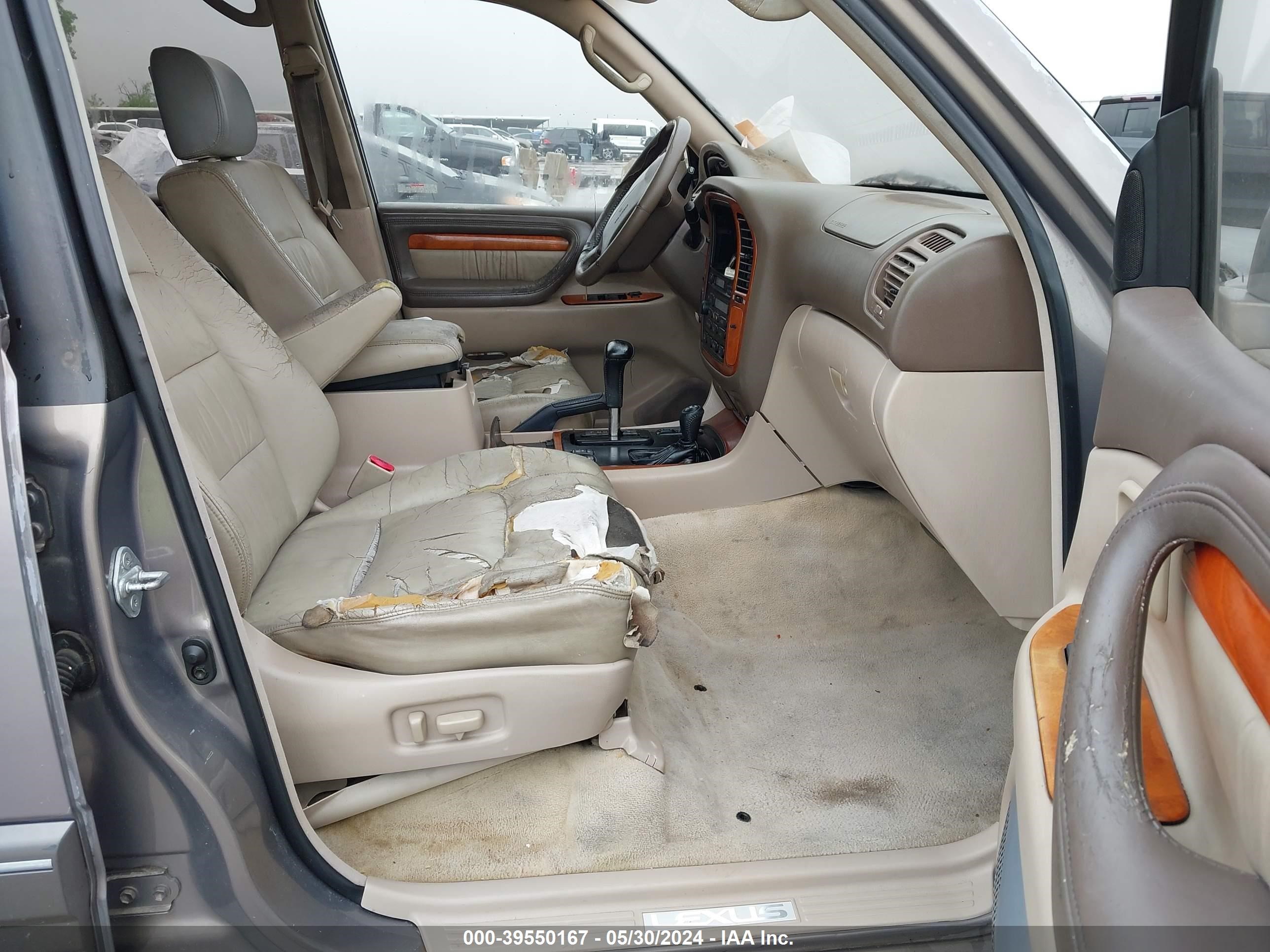 Photo 4 VIN: JT6HT00W0X0069285 - LEXUS LX 