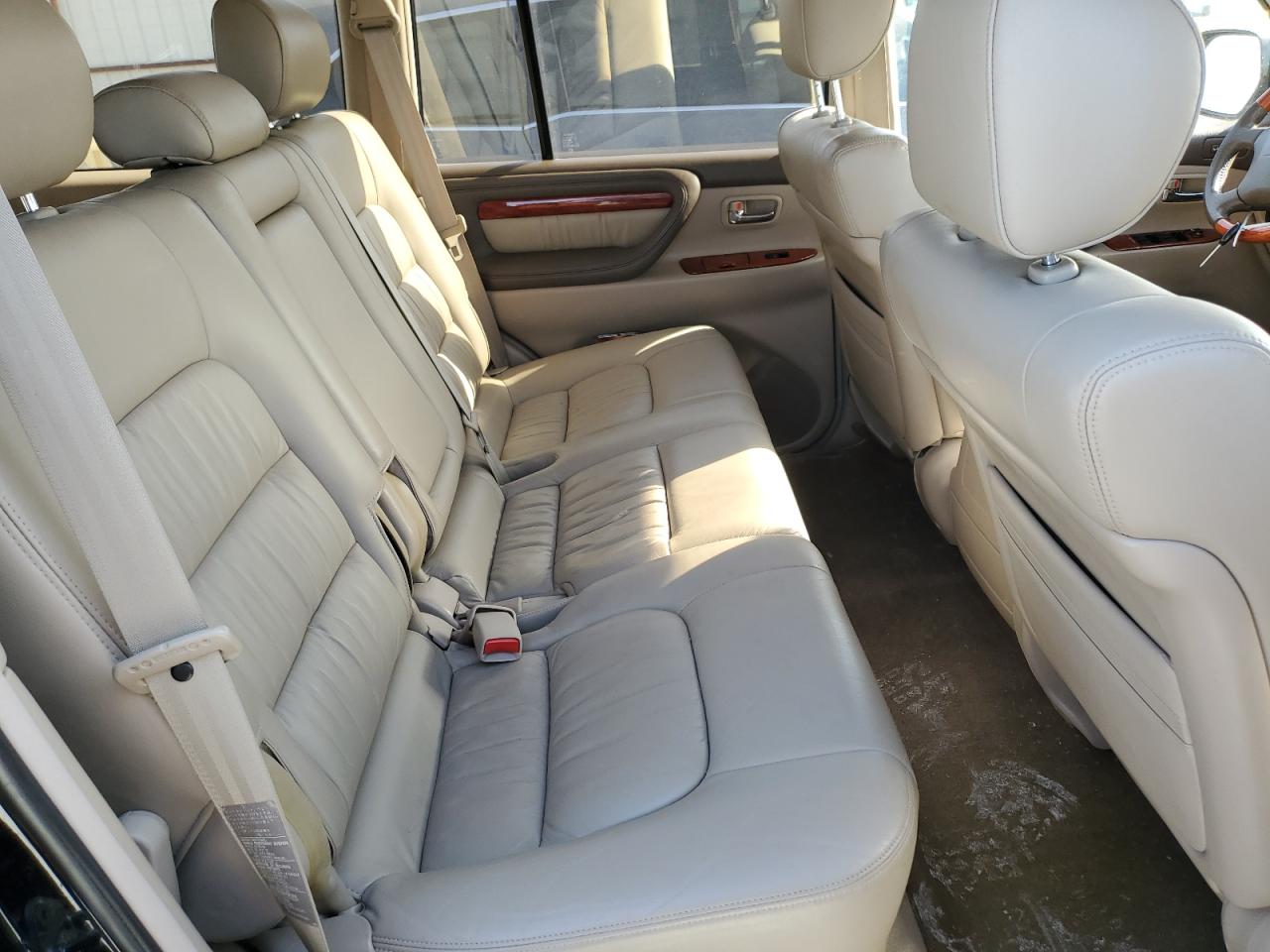 Photo 10 VIN: JT6HT00W2Y0082377 - LEXUS LX 