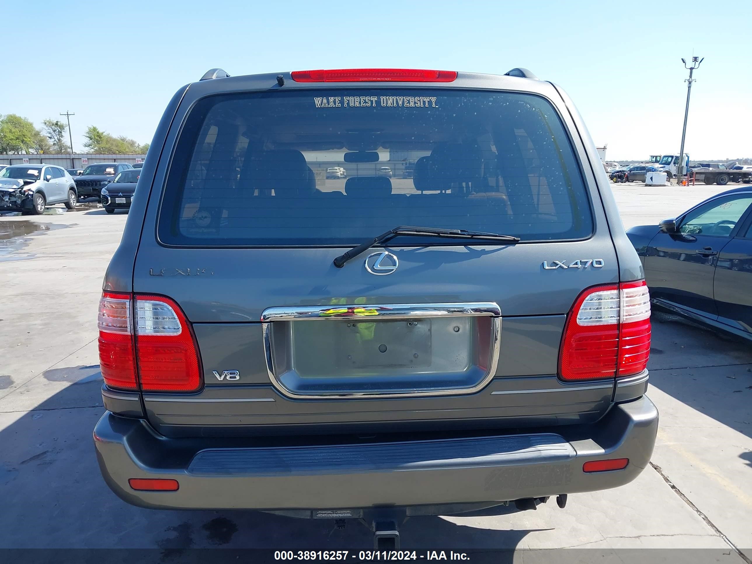 Photo 15 VIN: JT6HT00W2Y0109819 - LEXUS LX 