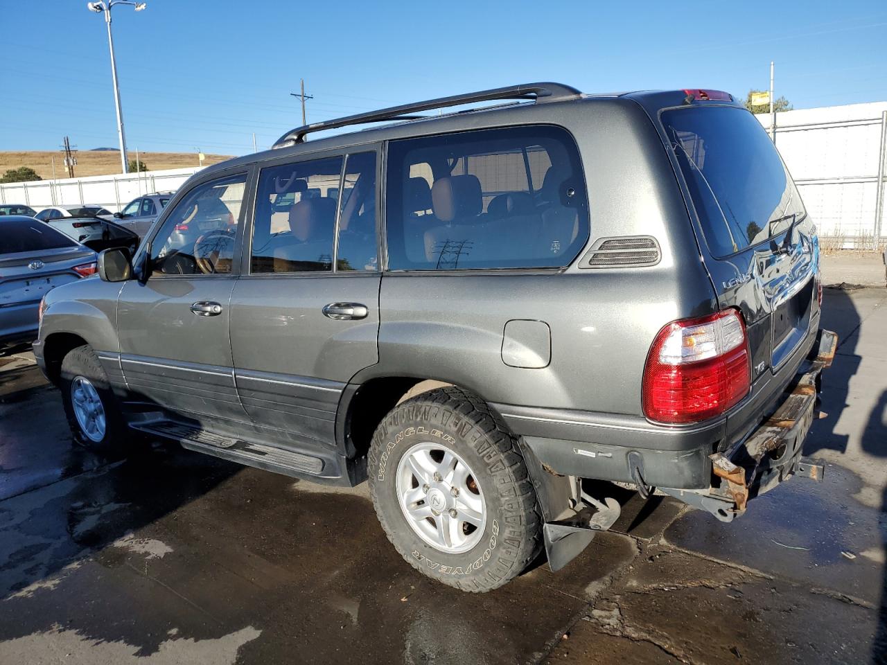 Photo 1 VIN: JT6HT00W3Y0094568 - LEXUS LX 