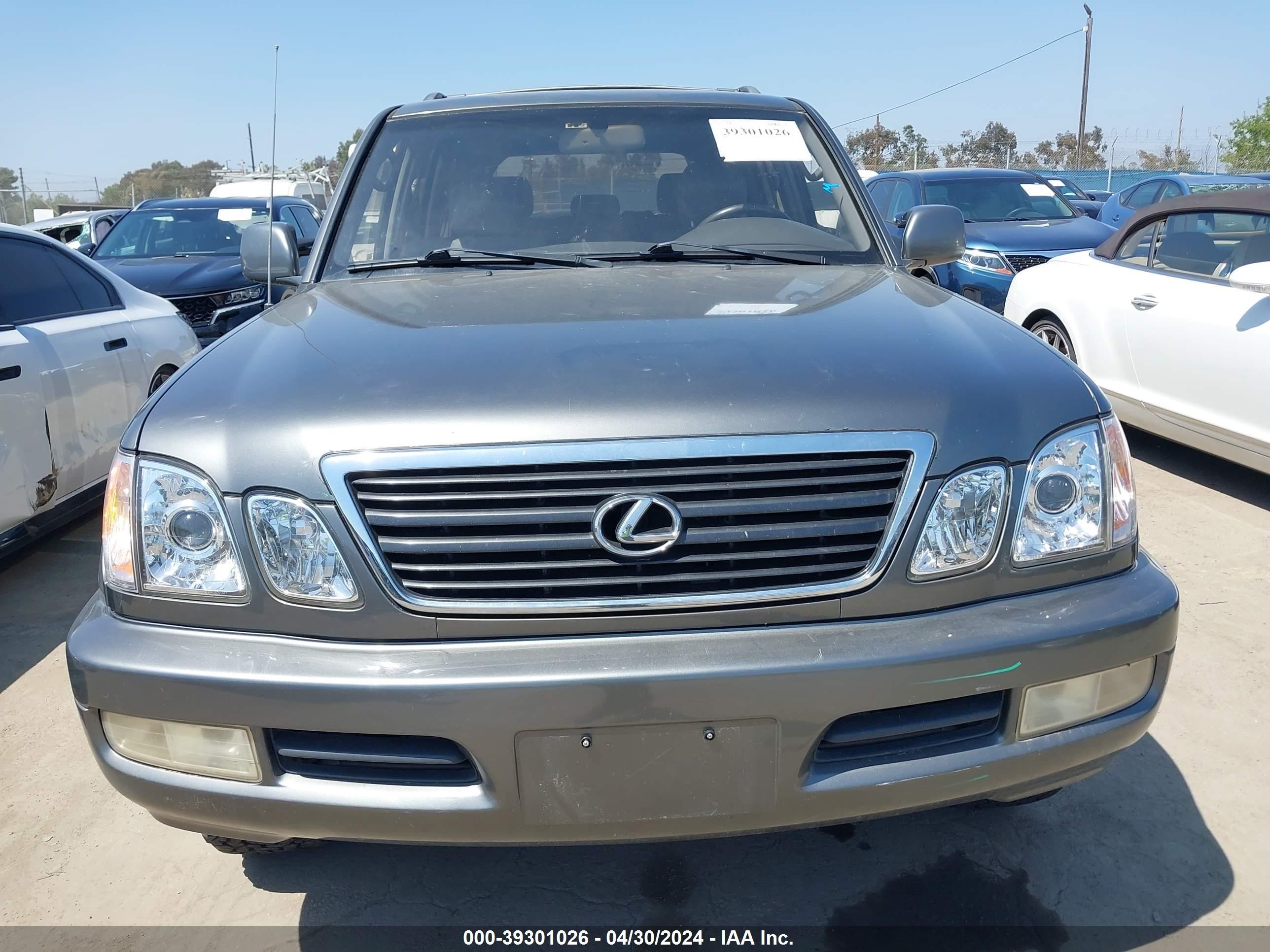 Photo 12 VIN: JT6HT00W4X0063120 - LEXUS LX 