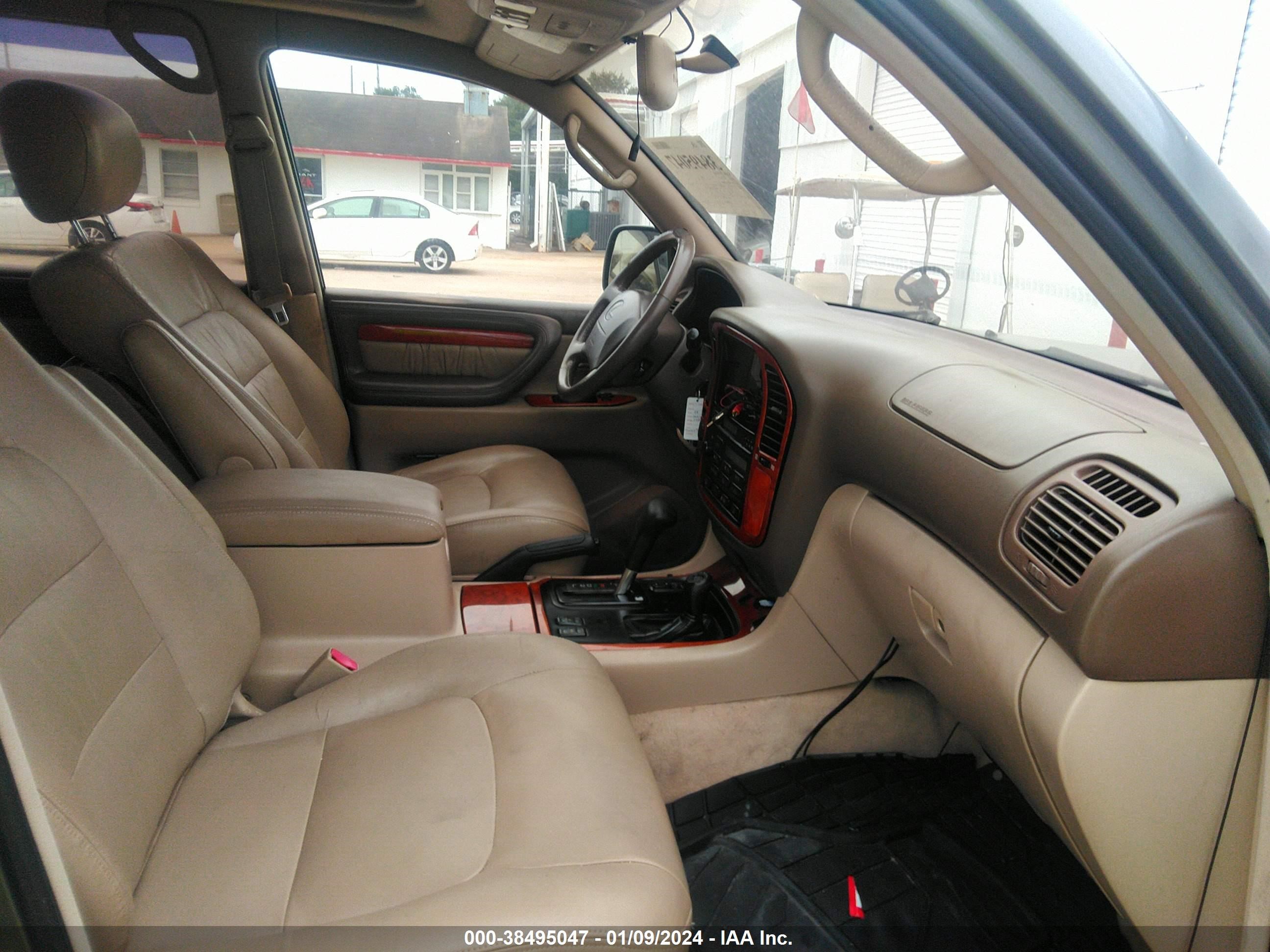 Photo 5 VIN: JT6HT00W5X0050604 - LEXUS LX 