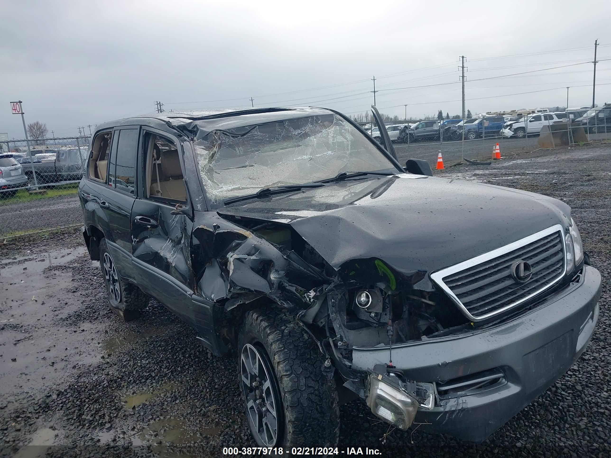 Photo 5 VIN: JT6HT00W7X0036588 - LEXUS LX 