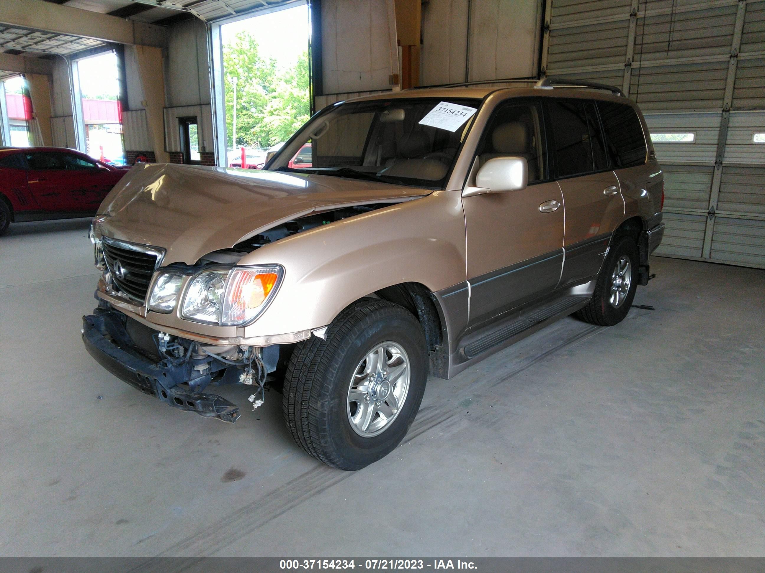 Photo 1 VIN: JT6HT00WXX0043406 - LEXUS LX 