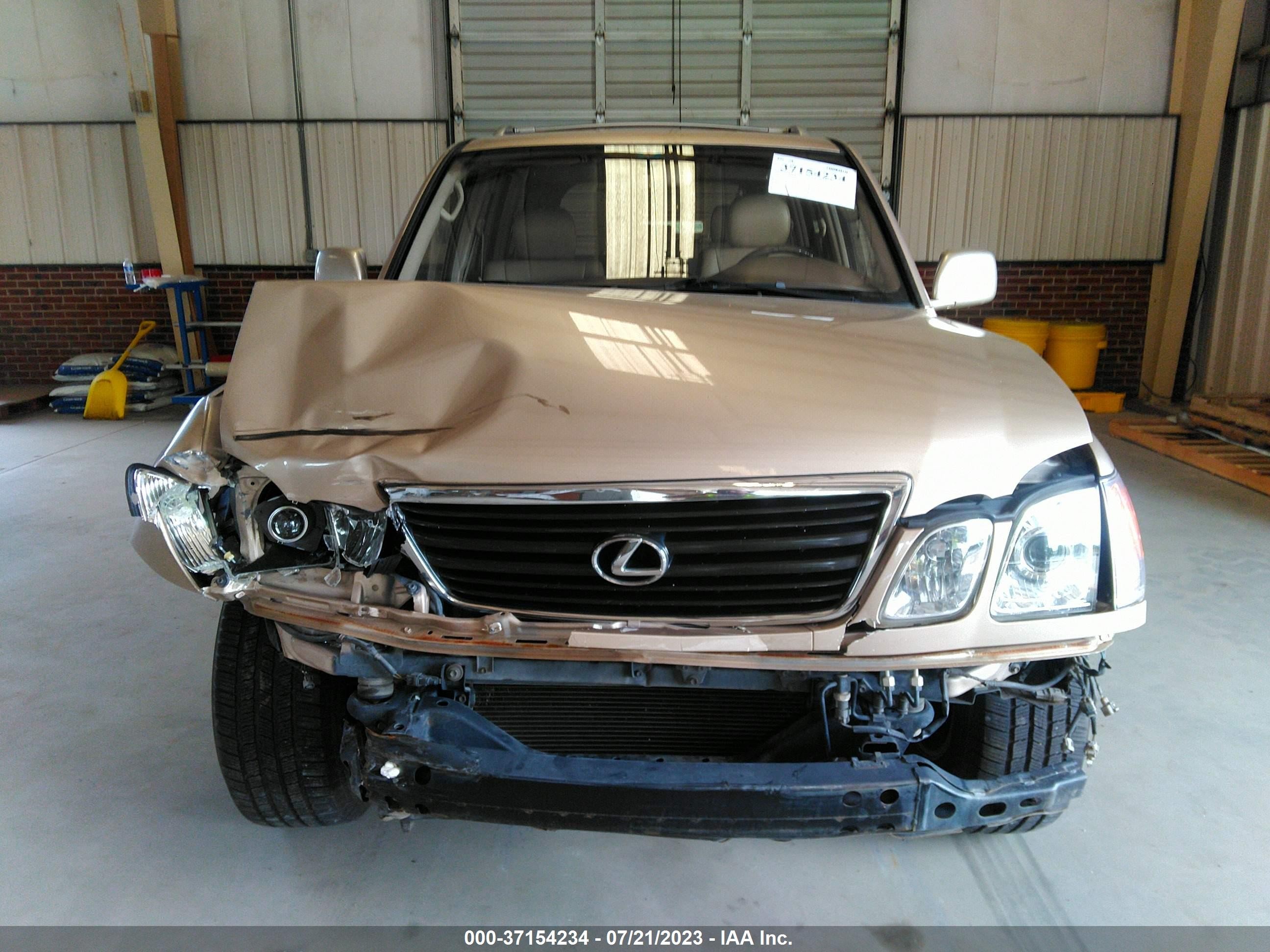 Photo 12 VIN: JT6HT00WXX0043406 - LEXUS LX 