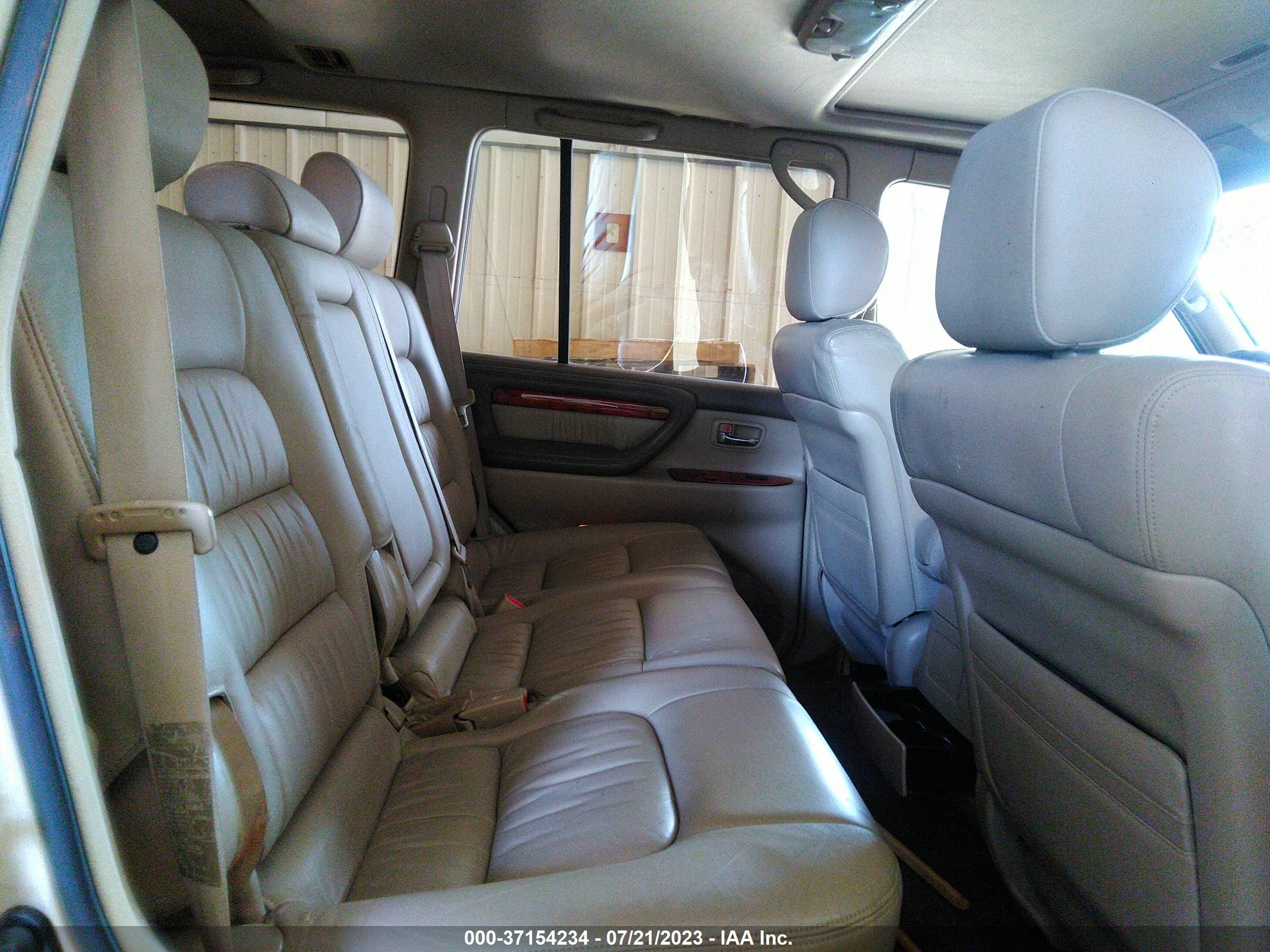 Photo 7 VIN: JT6HT00WXX0043406 - LEXUS LX 