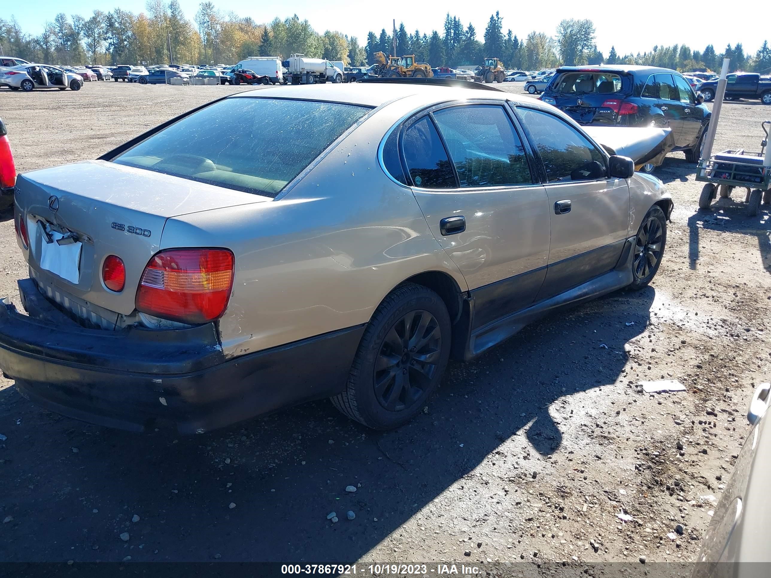 Photo 3 VIN: JT8BD68S5Y0101051 - LEXUS GS 300 