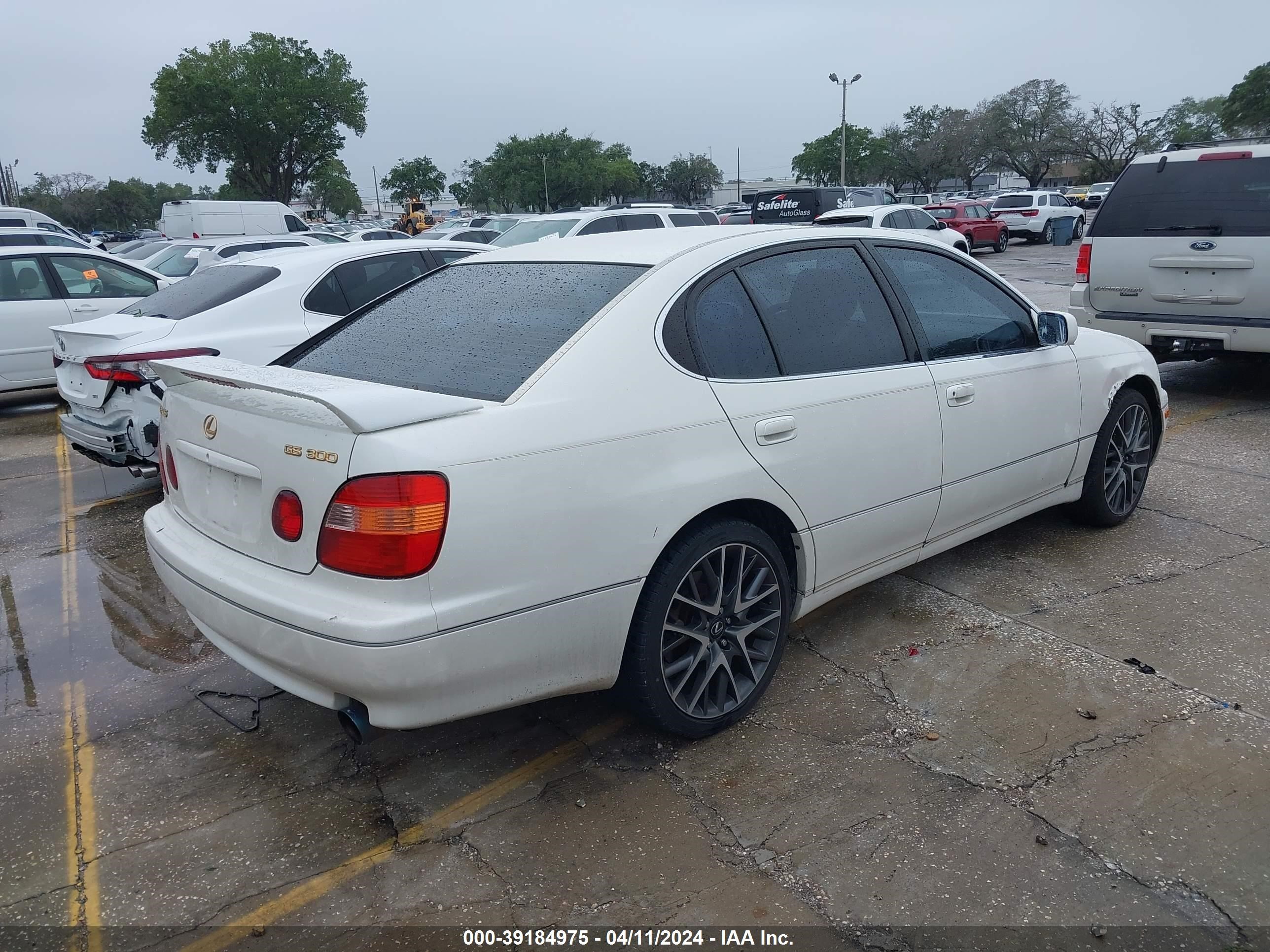 Photo 3 VIN: JT8BD68S7W0038063 - LEXUS GS 300 