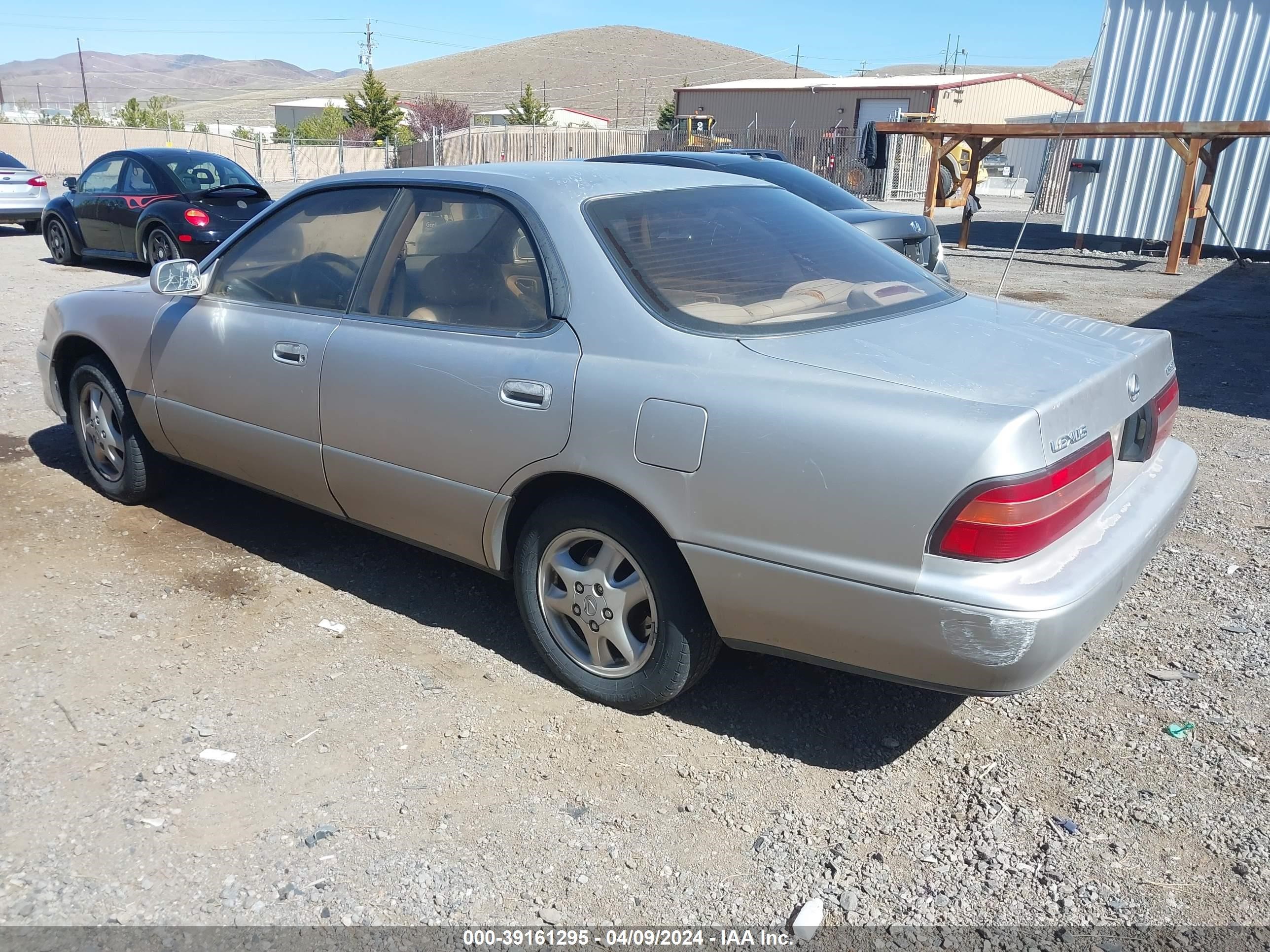 Photo 2 VIN: JT8BF12G9T0174966 - LEXUS ES 