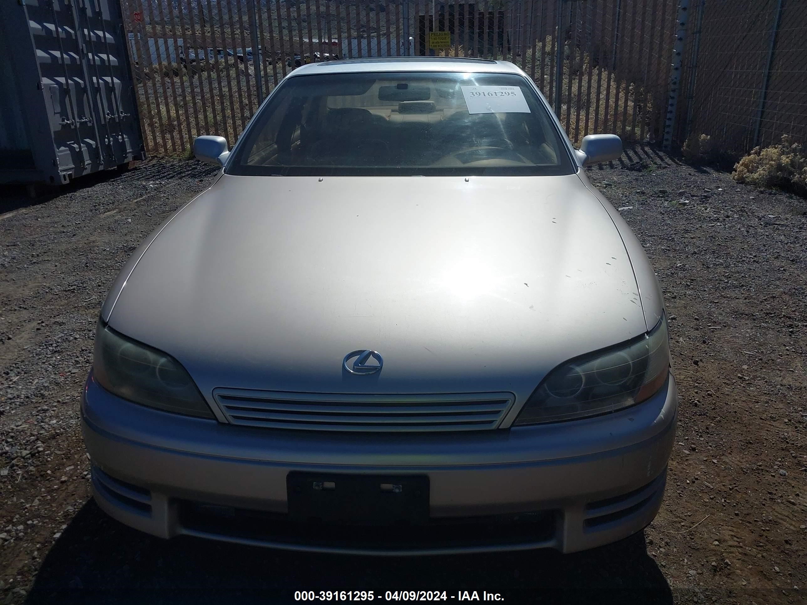 Photo 5 VIN: JT8BF12G9T0174966 - LEXUS ES 