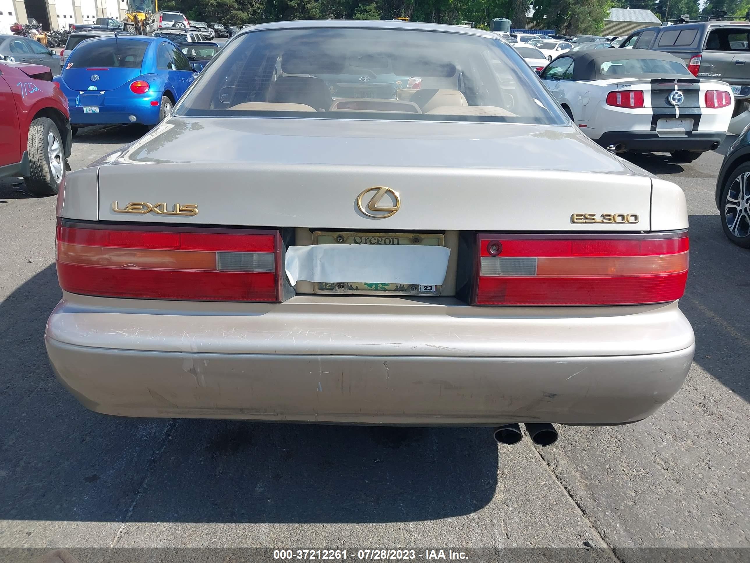 Photo 15 VIN: JT8BF12GXT0148120 - LEXUS ES 