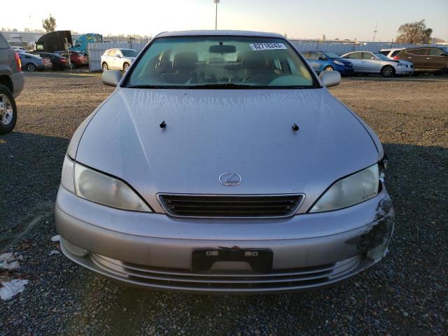 Photo 4 VIN: JT8BF22G0V0005637 - LEXUS ES300 