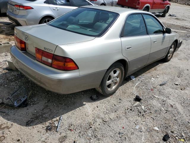 Photo 3 VIN: JT8BF22G1V0001578 - LEXUS ES 300 