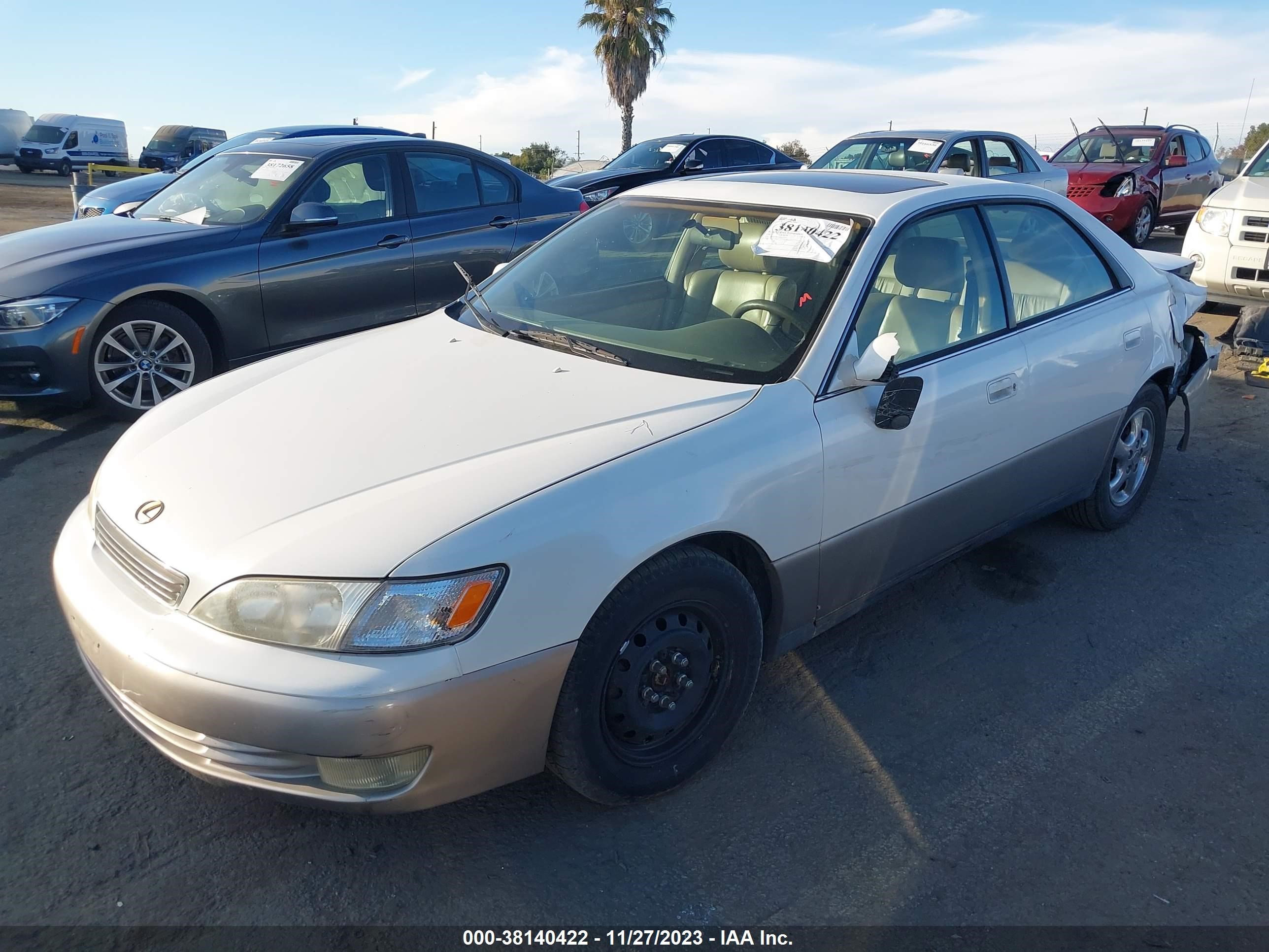 Photo 1 VIN: JT8BF22G1V0025217 - LEXUS ES 