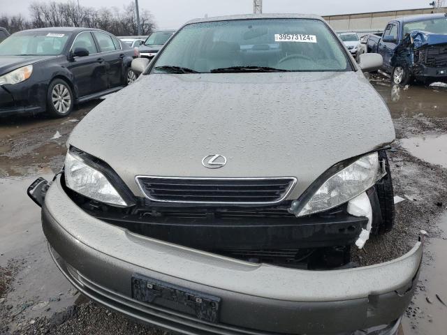 Photo 4 VIN: JT8BF22G1V0027985 - LEXUS ES300 