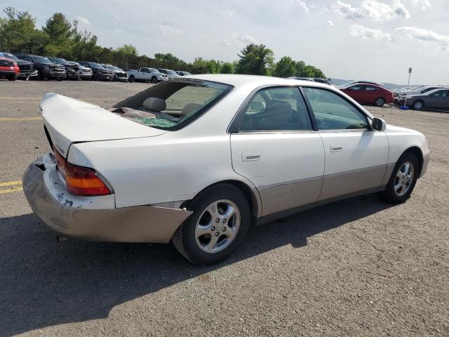 Photo 2 VIN: JT8BF22G4V0041055 - LEXUS ES300 