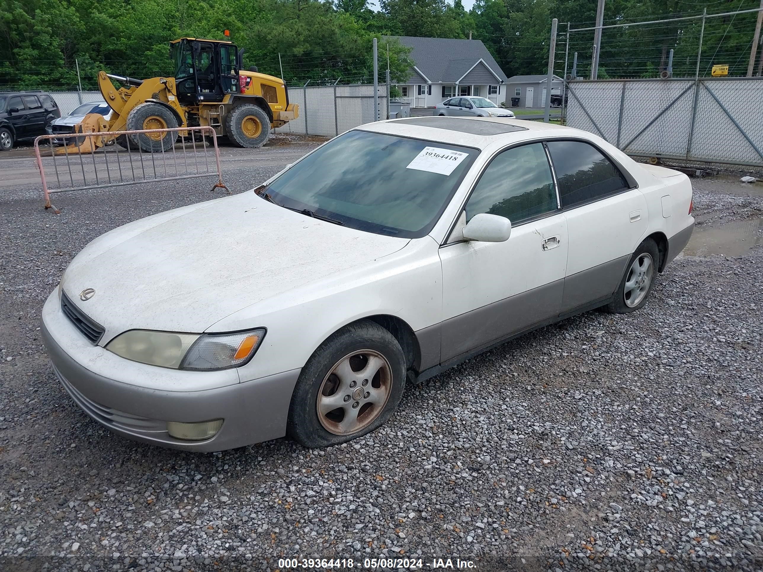 Photo 1 VIN: JT8BF22G4V0063444 - LEXUS ES 