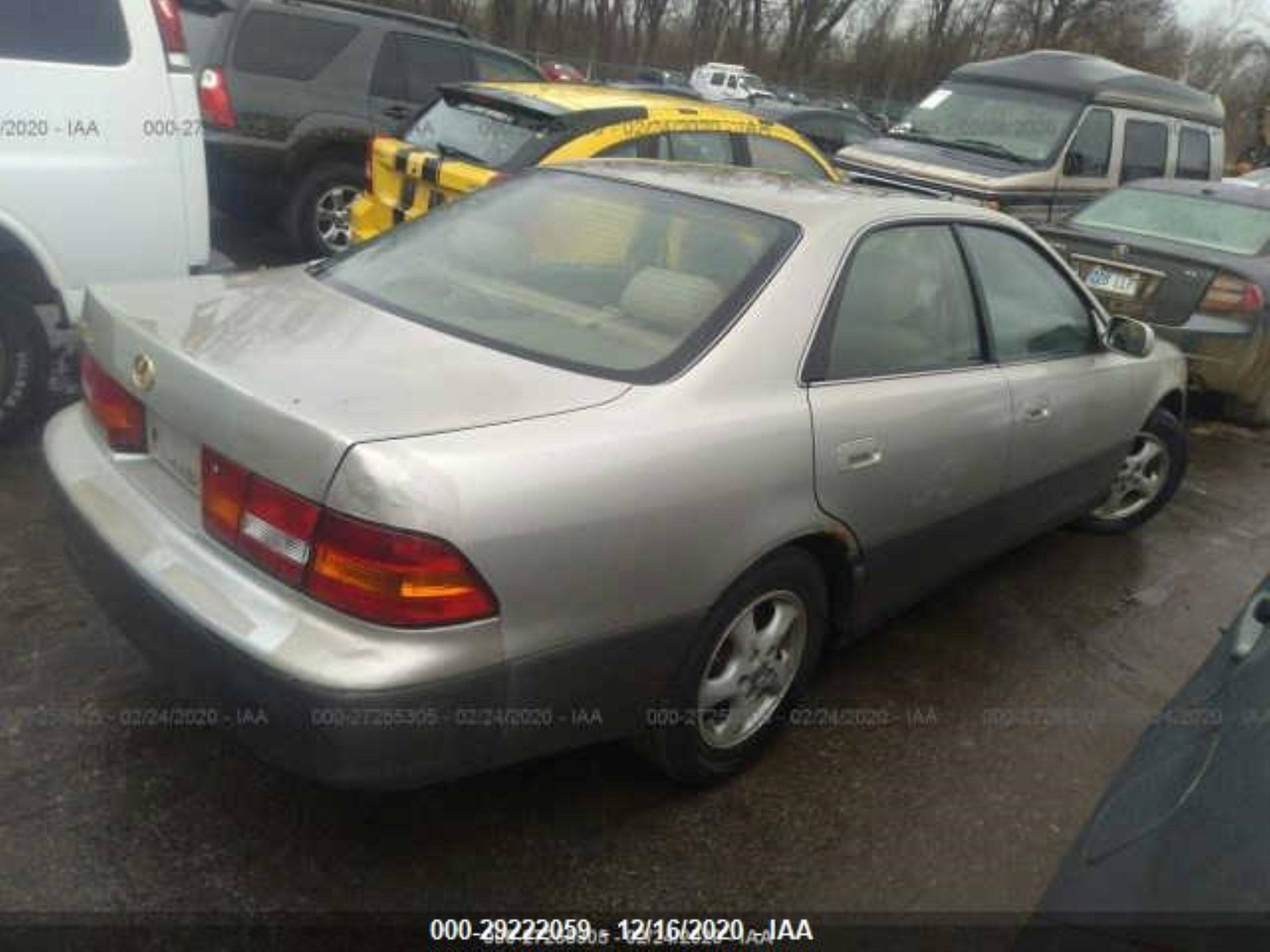 Photo 3 VIN: JT8BF22G6V0021308 - LEXUS ES 