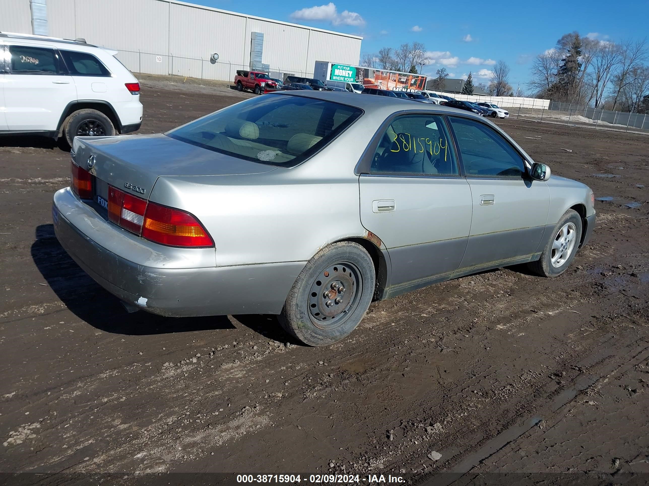 Photo 3 VIN: JT8BF22G6V0040411 - LEXUS ES 