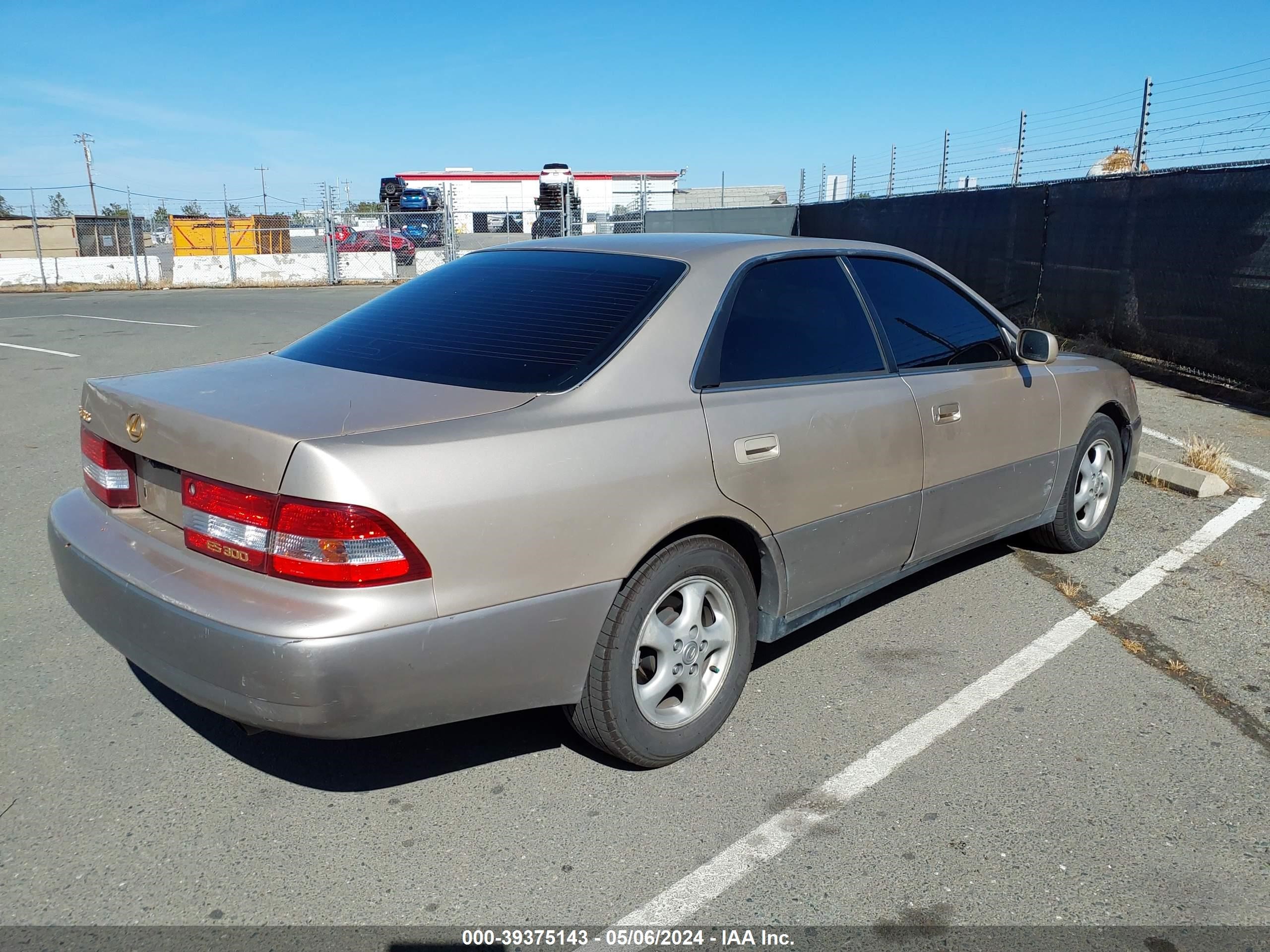 Photo 3 VIN: JT8BF22G8V0078576 - LEXUS ES 