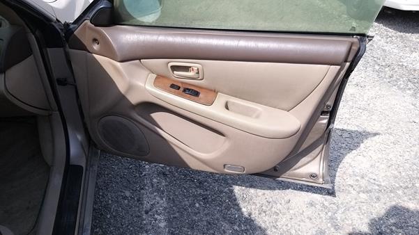 Photo 24 VIN: JT8BF22G9V0066002 - LEXUS ES 300 