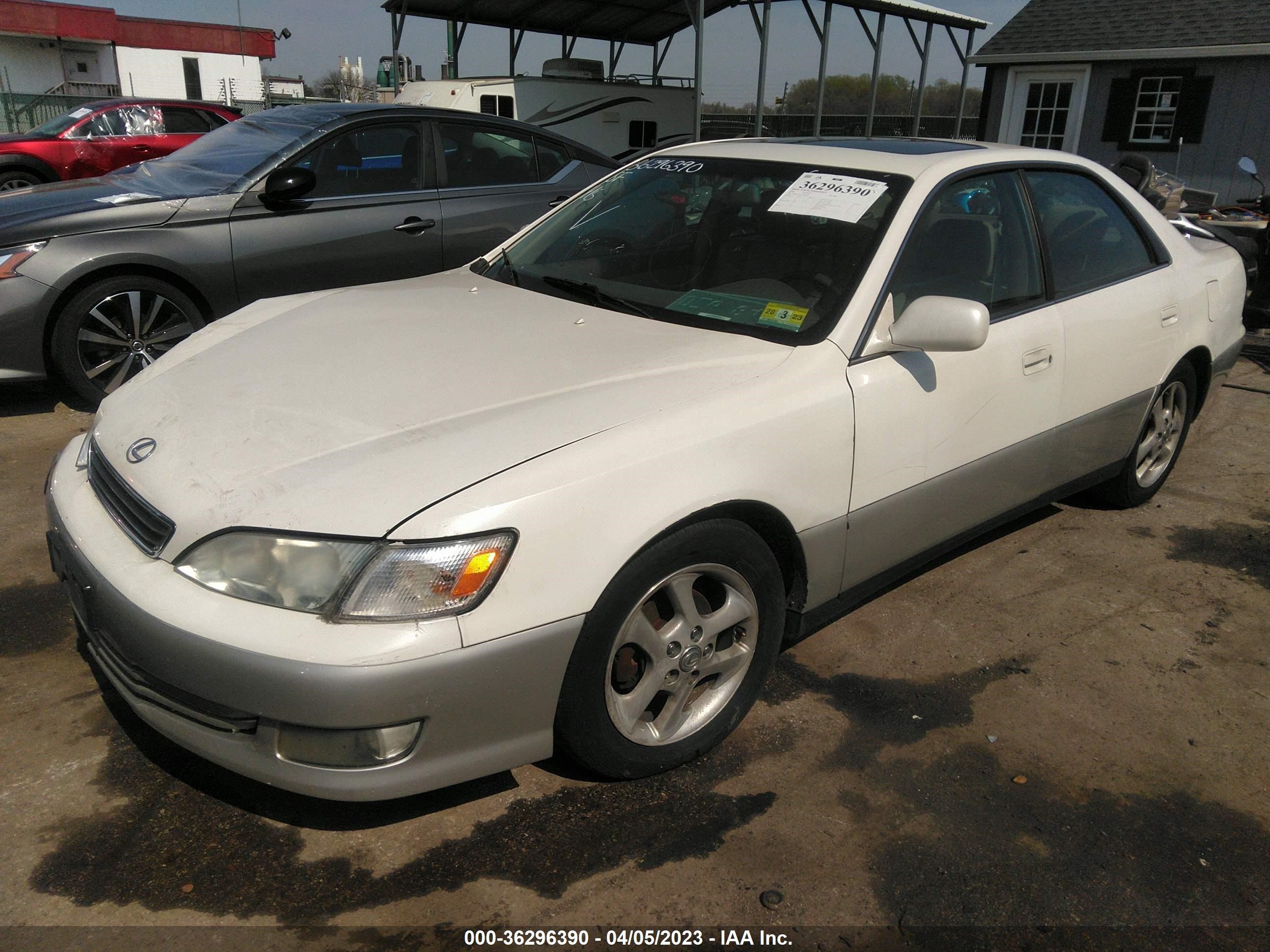 Photo 1 VIN: JT8BF28G210300546 - LEXUS ES 