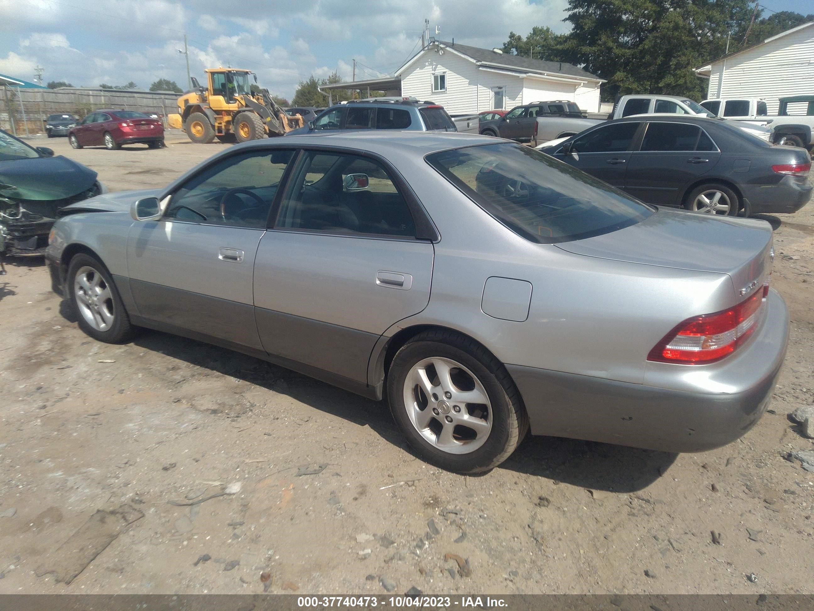 Photo 2 VIN: JT8BF28G215106182 - LEXUS ES 