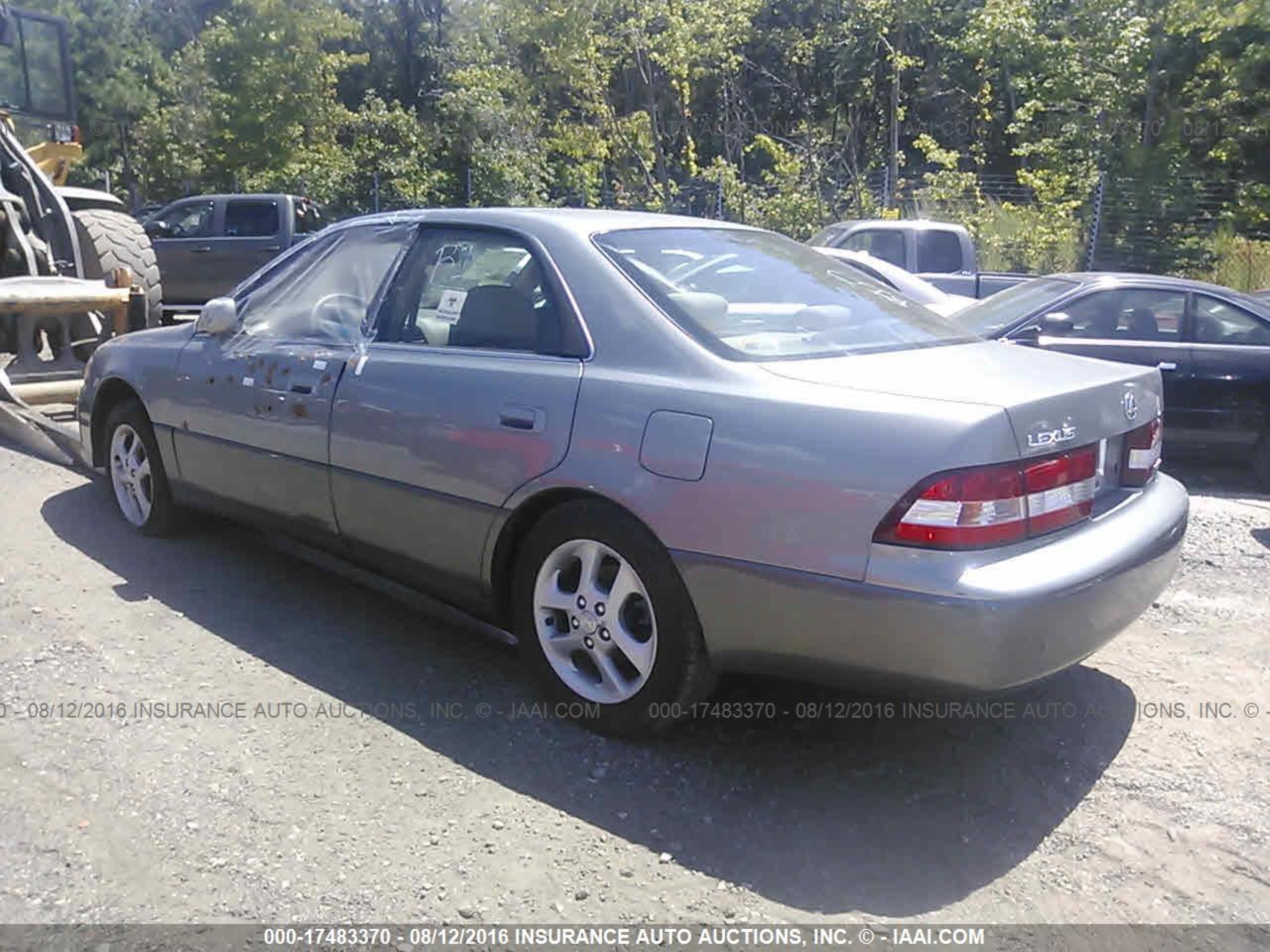 Photo 2 VIN: JT8BF28G2Y0264013 - LEXUS ES 